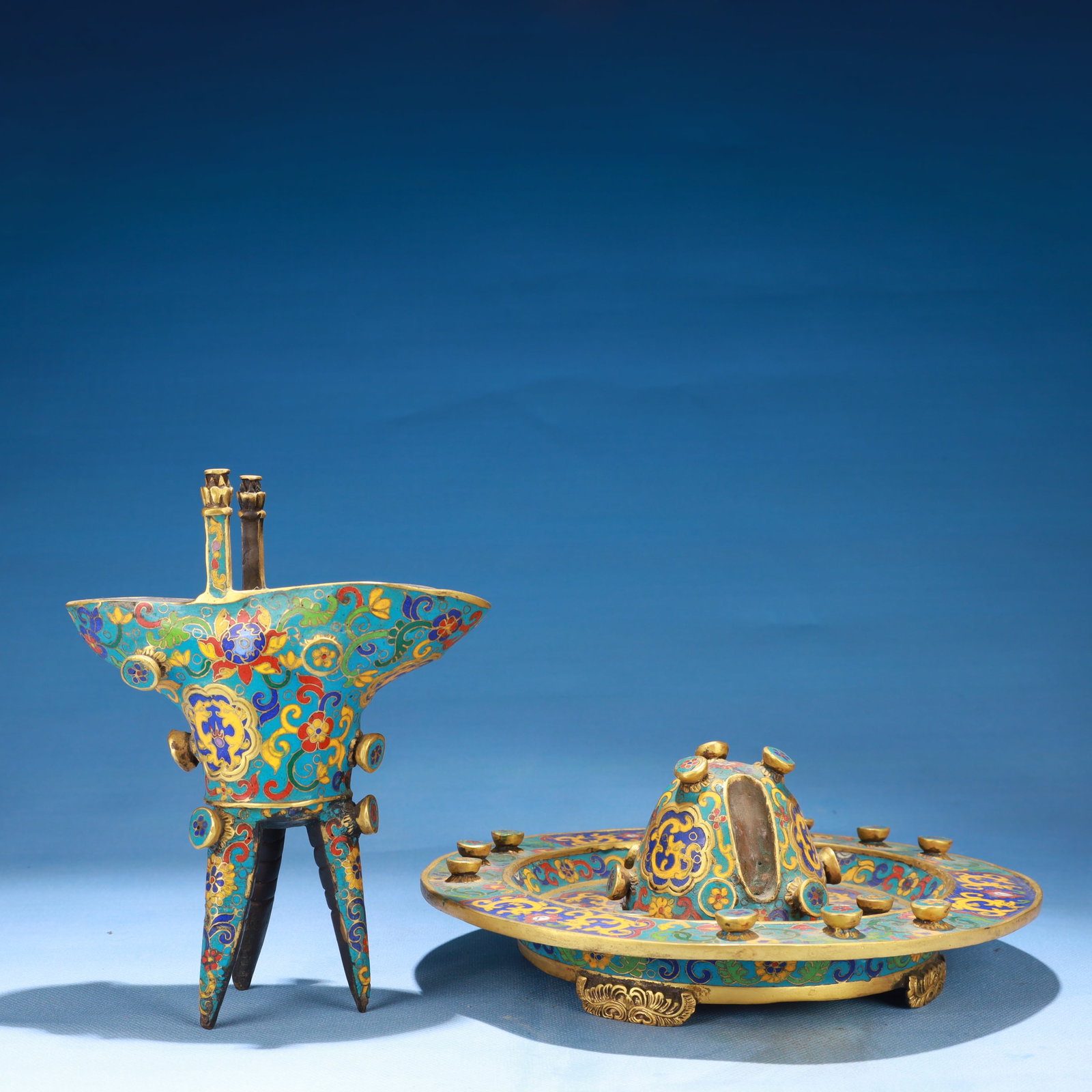 An Exquisite Cloisonne Lotus Pattern Tripod Libation Cup,with Base - 6