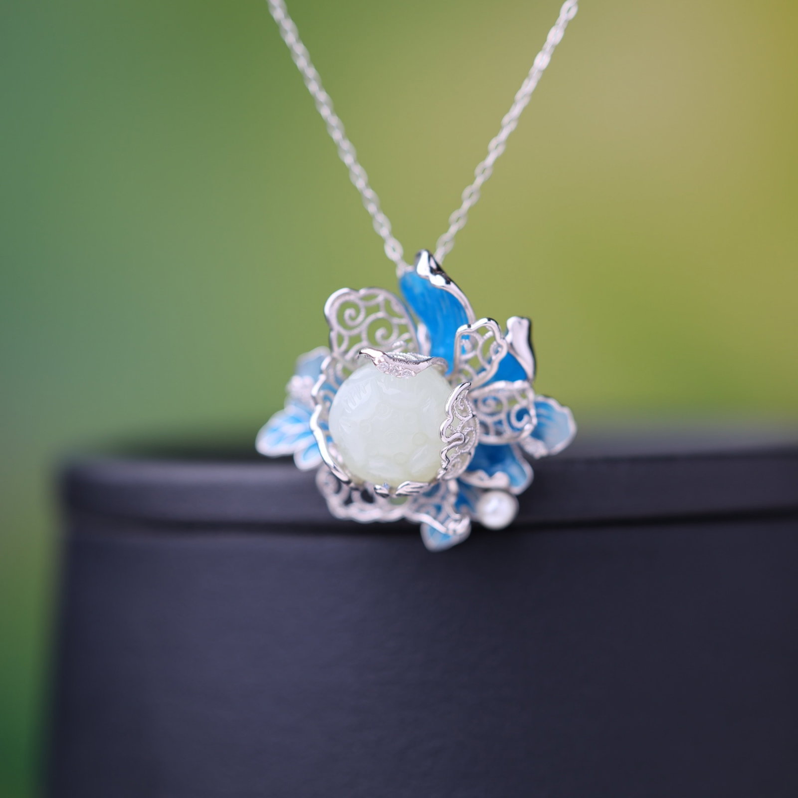An Exquisite Sterling Silver Inlaid White Jade Pendant - 2