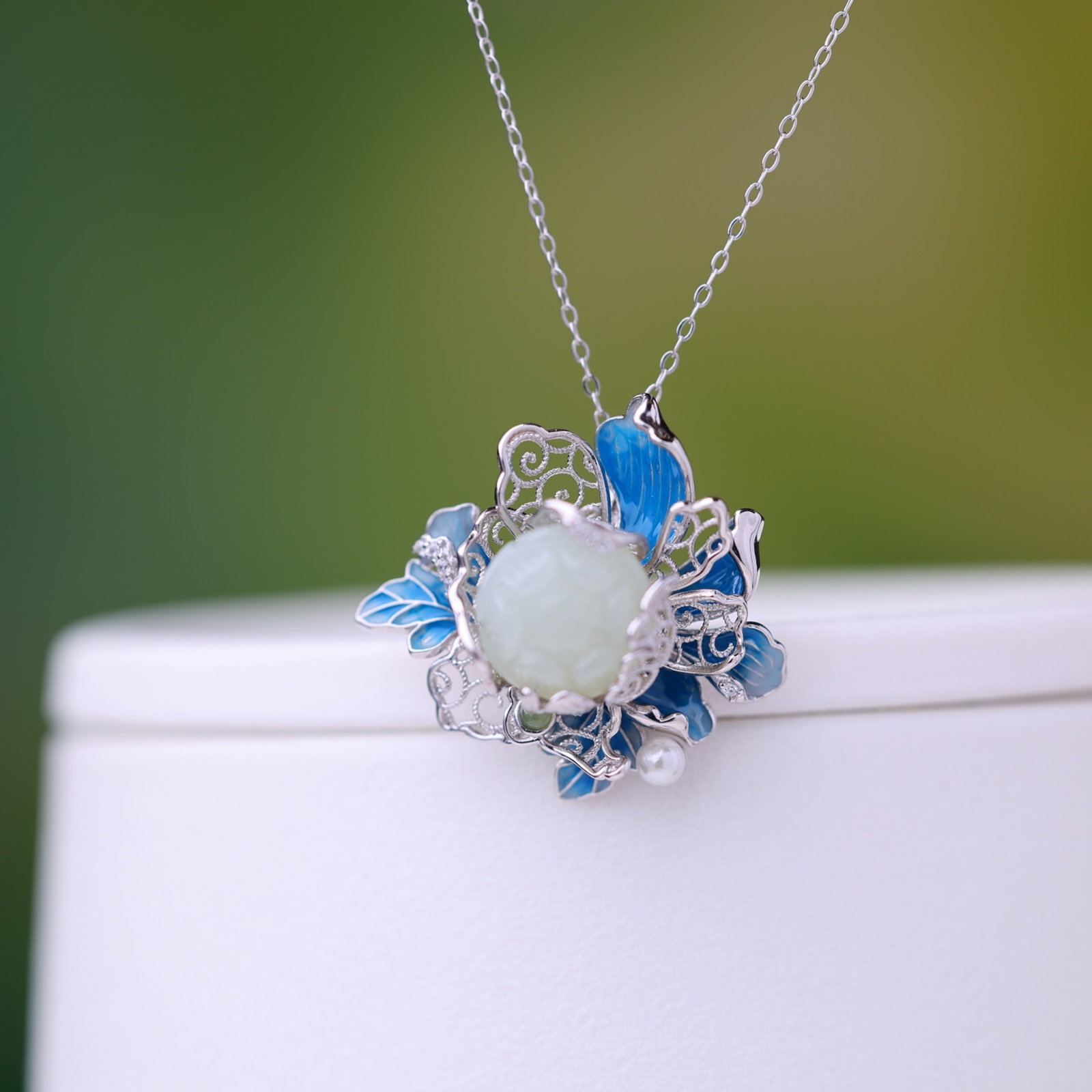 An Exquisite Sterling Silver Inlaid White Jade Pendant - 5