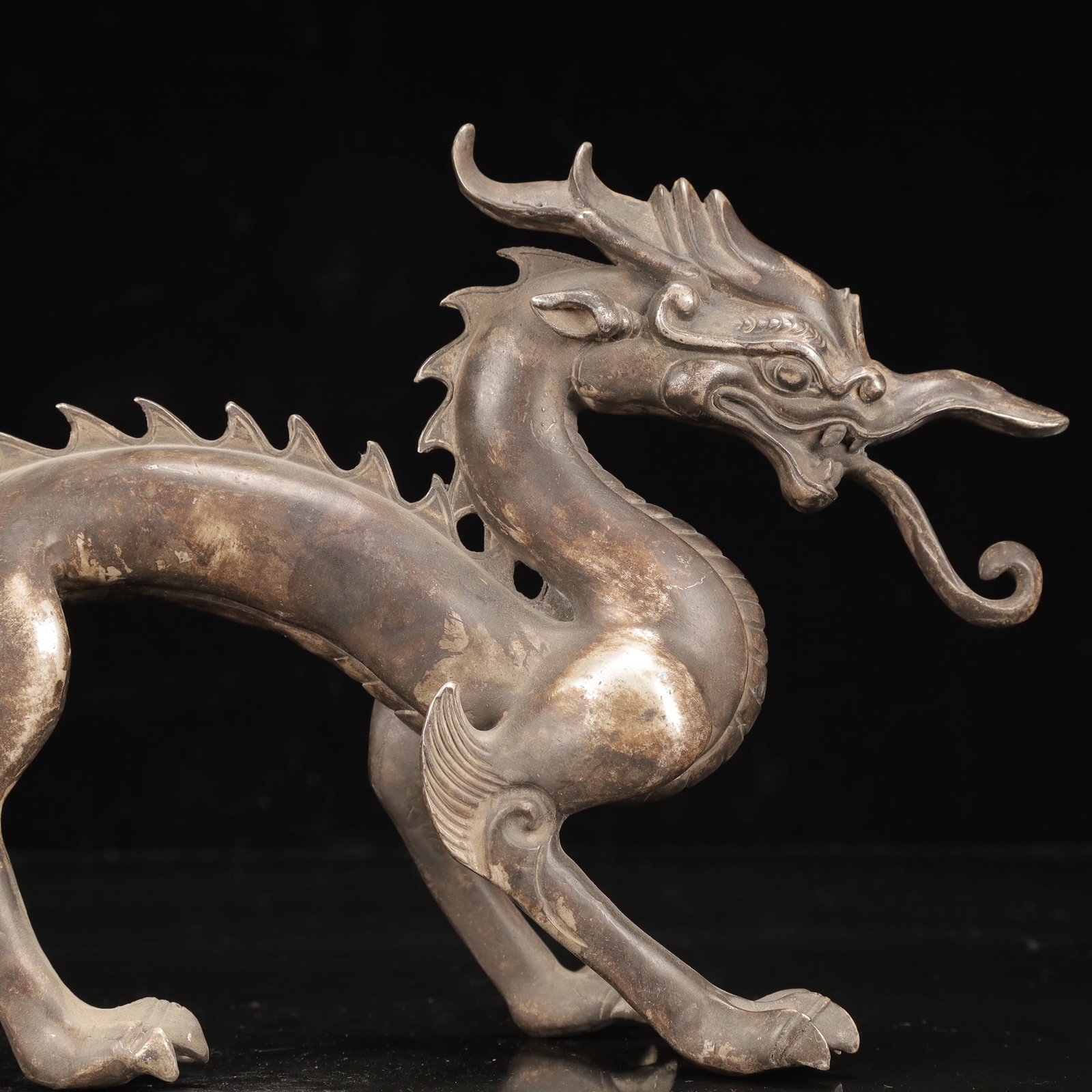 A Huge Silver-Plated Bronze Dragon Ornament - 7