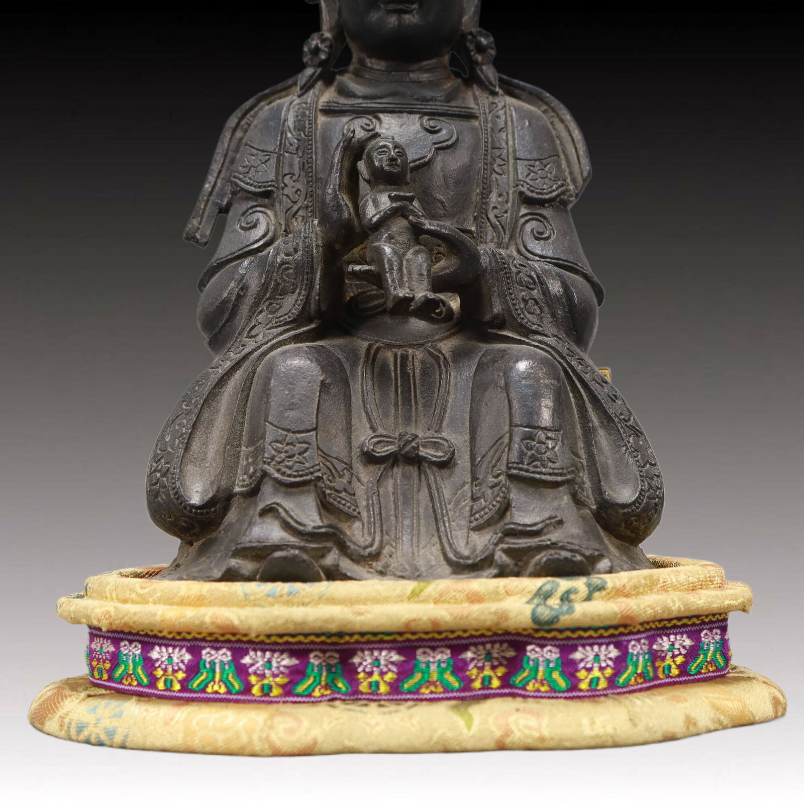 An Excellent Bronze Figure Of Guanyin And A Boy - 3