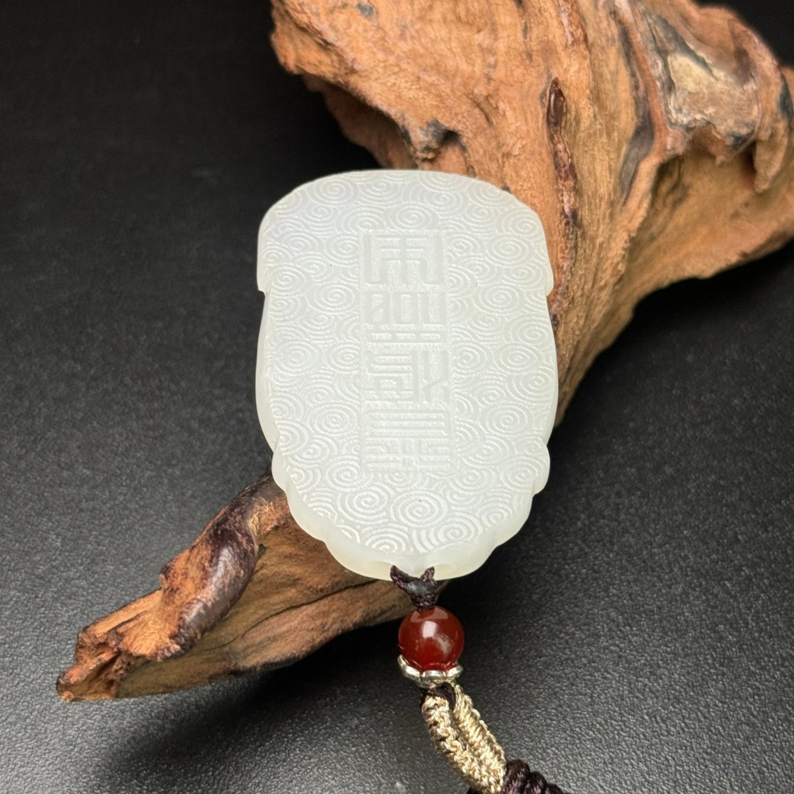 An Exquisite White Jade Avalokitesvara-head Pendant - 7
