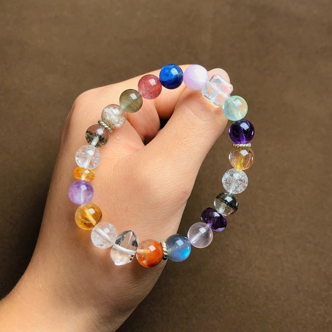 An Exquisite Multi-Gem Bracelets - 3