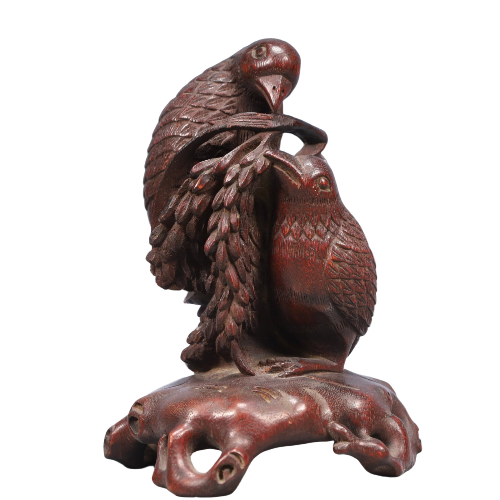 An Exquisite Eaglewood Bird Ornament: Estimated Value:4000-8000 An Exquisite Eaglewood Bird Ornament,Qing Dynasty, China,Size:3.9inx3.5inx9.8in,Weight:1500g 沉香木鸟摆件,中国清代