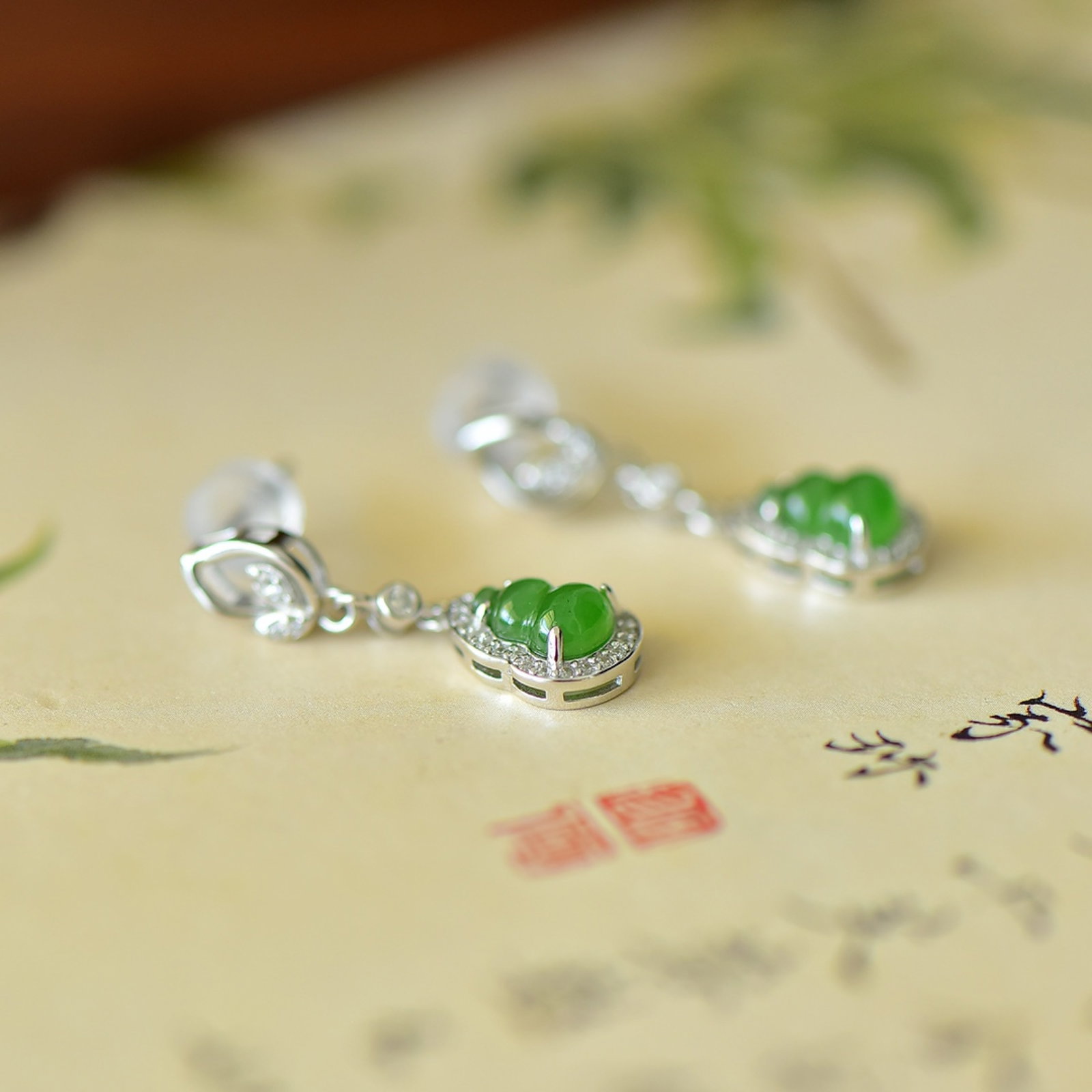 A Pair of Exquisite Sterling Silver Inlaid Jasper Gourd Earrings,Inlaid Gems - 2