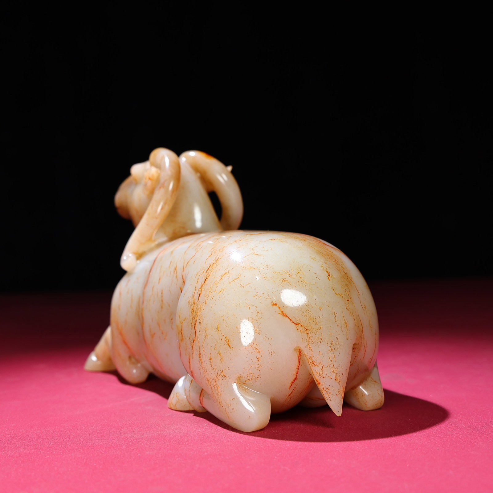 An Exquisite White Jade Sheep Ornament - 2