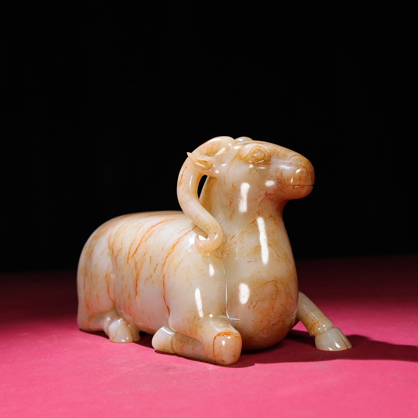 An Exquisite White Jade Sheep Ornament - 4