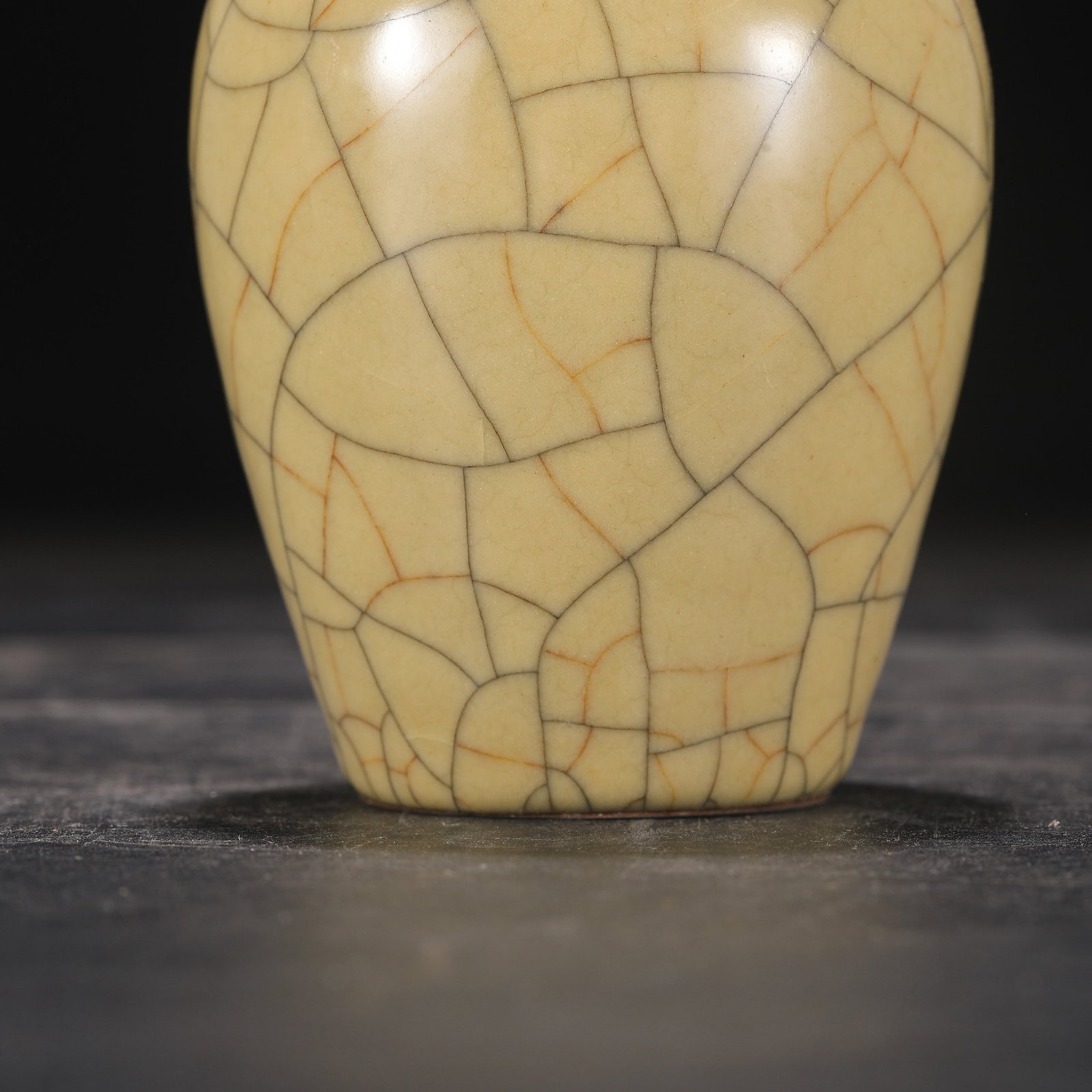 An Exquisite Ge yao Yellow Glazed Cover with Silver Vase - 4
