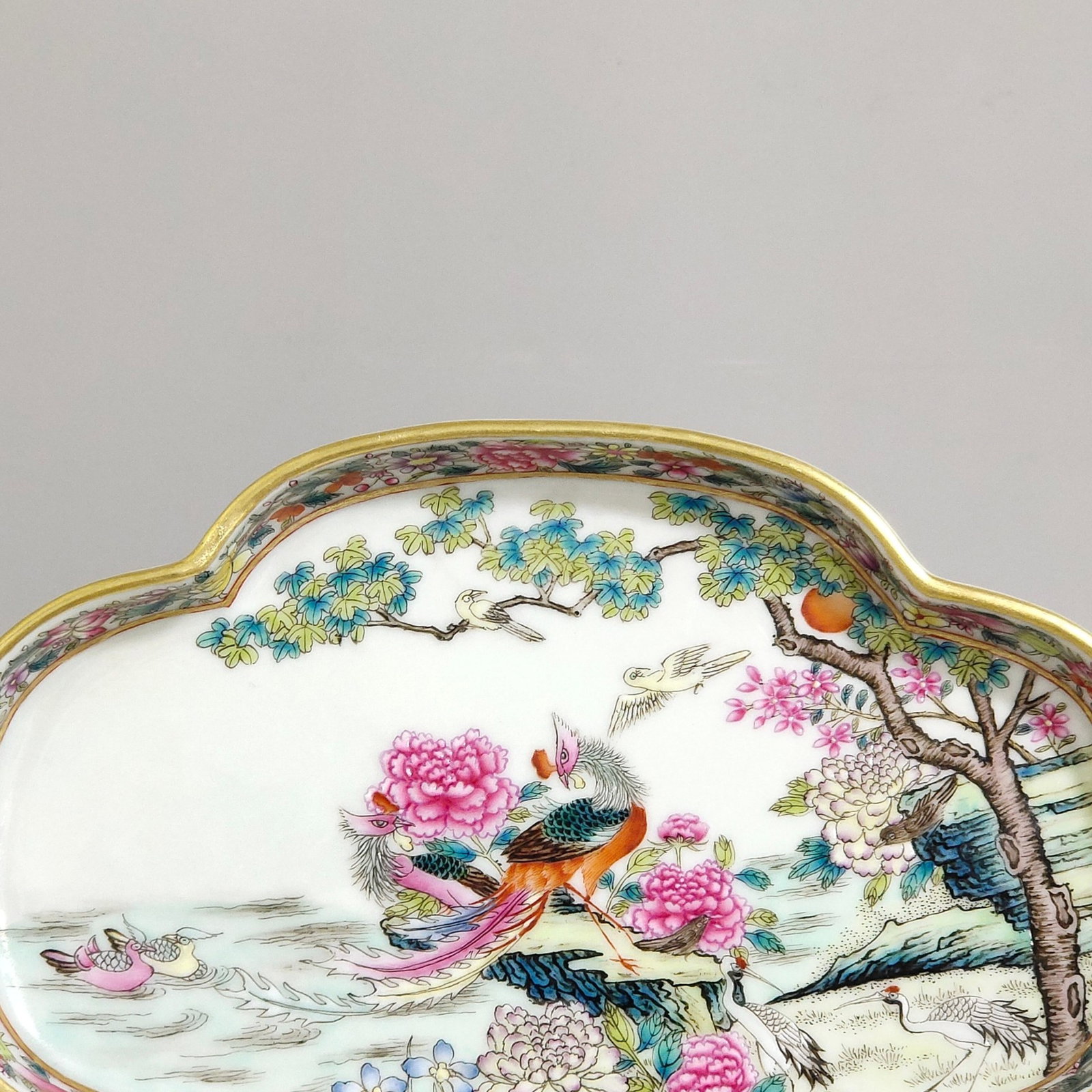 An Exquisite Famille-Rose Painted Gold Flower and Bird Pattern four legs Brush Washer - 4