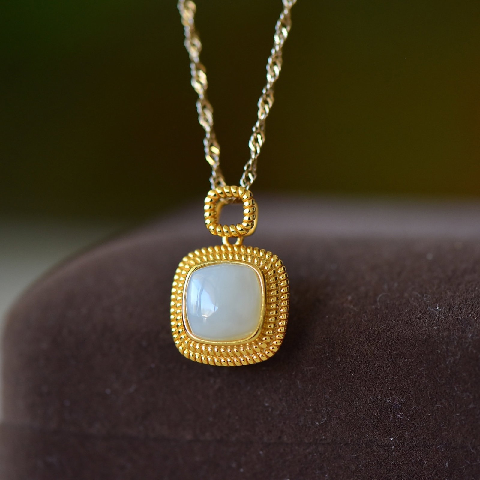 An Exquisite Sterling Silver-Gold Plated Inlaid White Jade Pendant - 2