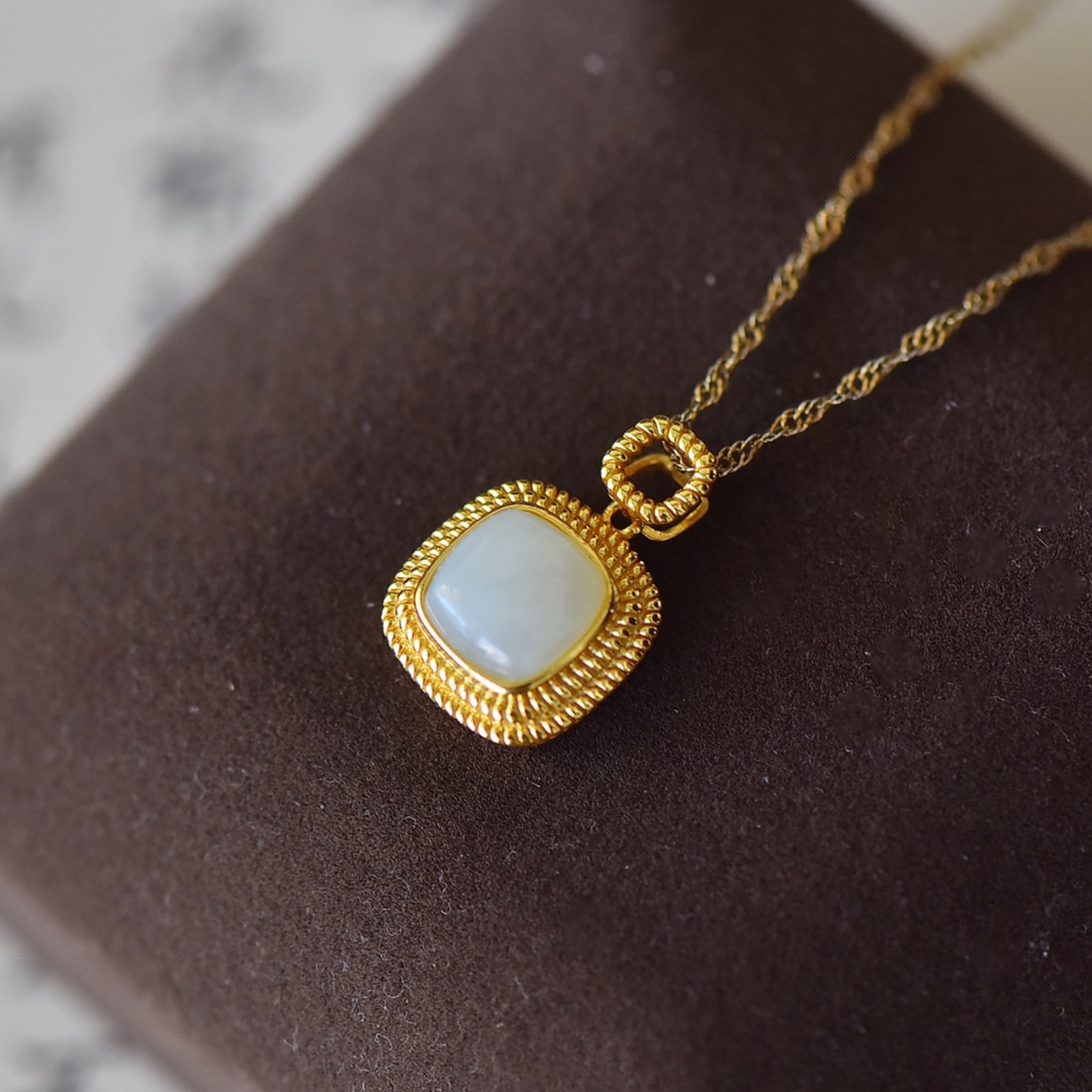 An Exquisite Sterling Silver-Gold Plated Inlaid White Jade Pendant - 3