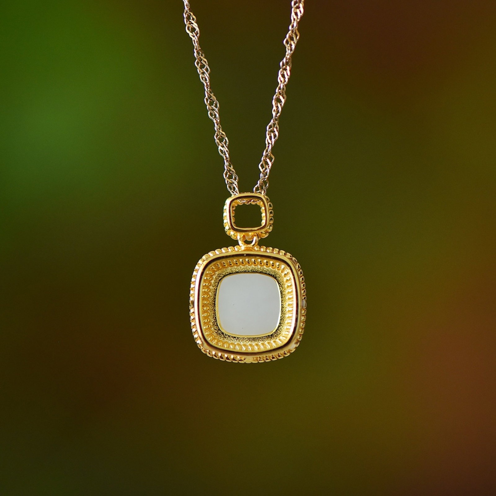 An Exquisite Sterling Silver-Gold Plated Inlaid White Jade Pendant - 5