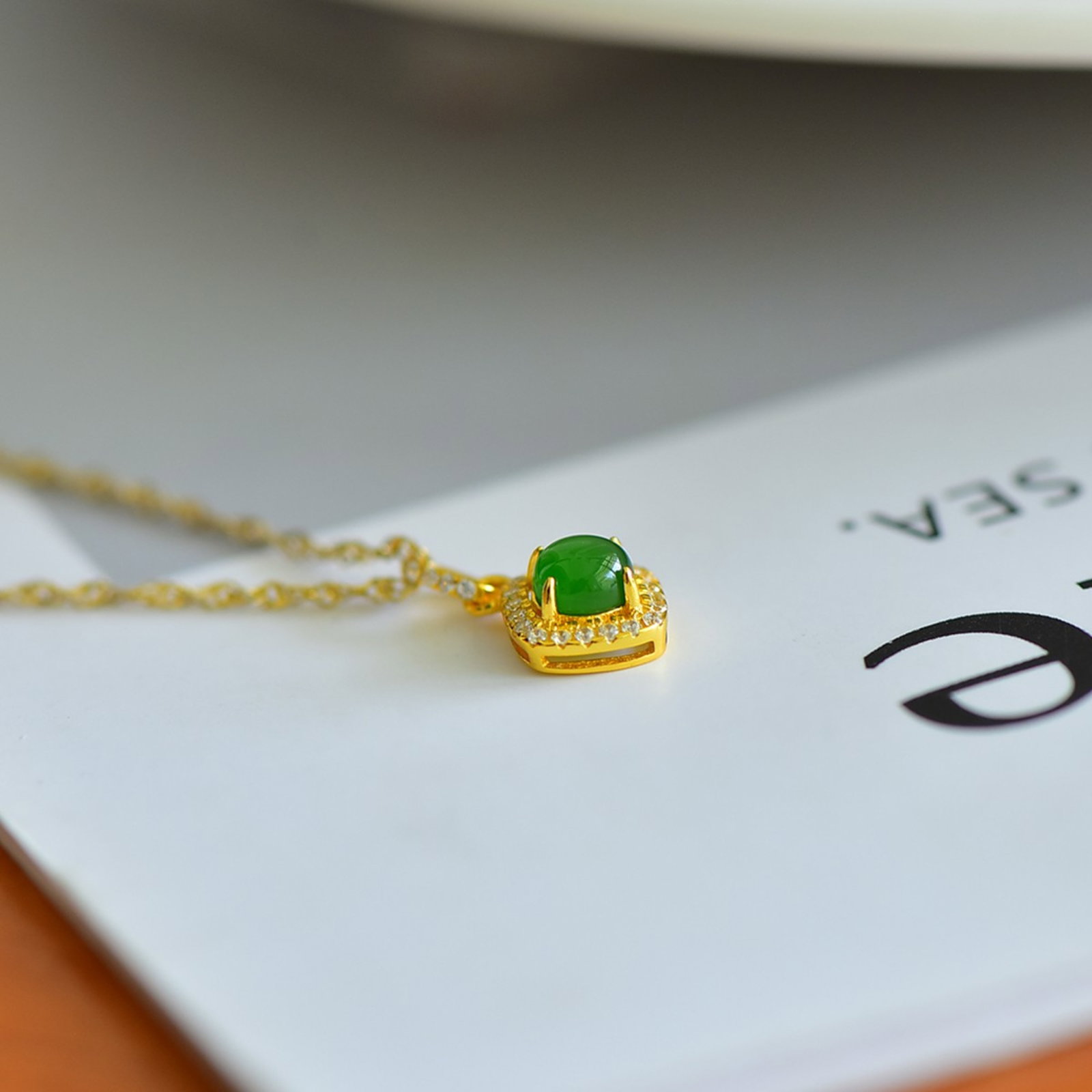 An Exquisite Sterling Silver-Gold Plated Inlaid Jasper Pendant,Inlaid Diamond - 3