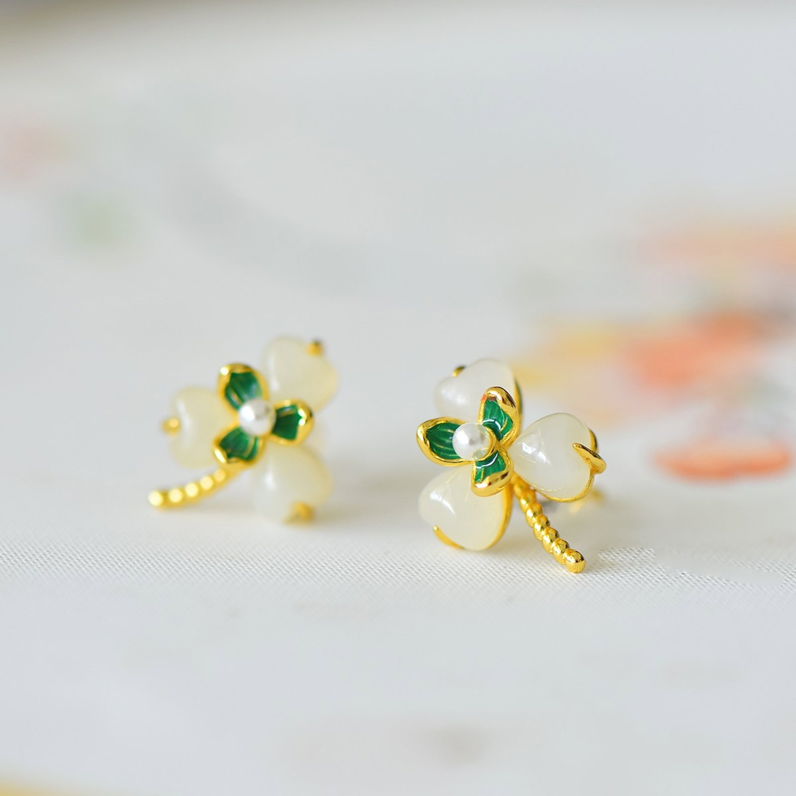 A Pair of Exquisite Sterling Silver-Gold Plated Inlaid White Jade Earrings,Inlaid Pearls - 4