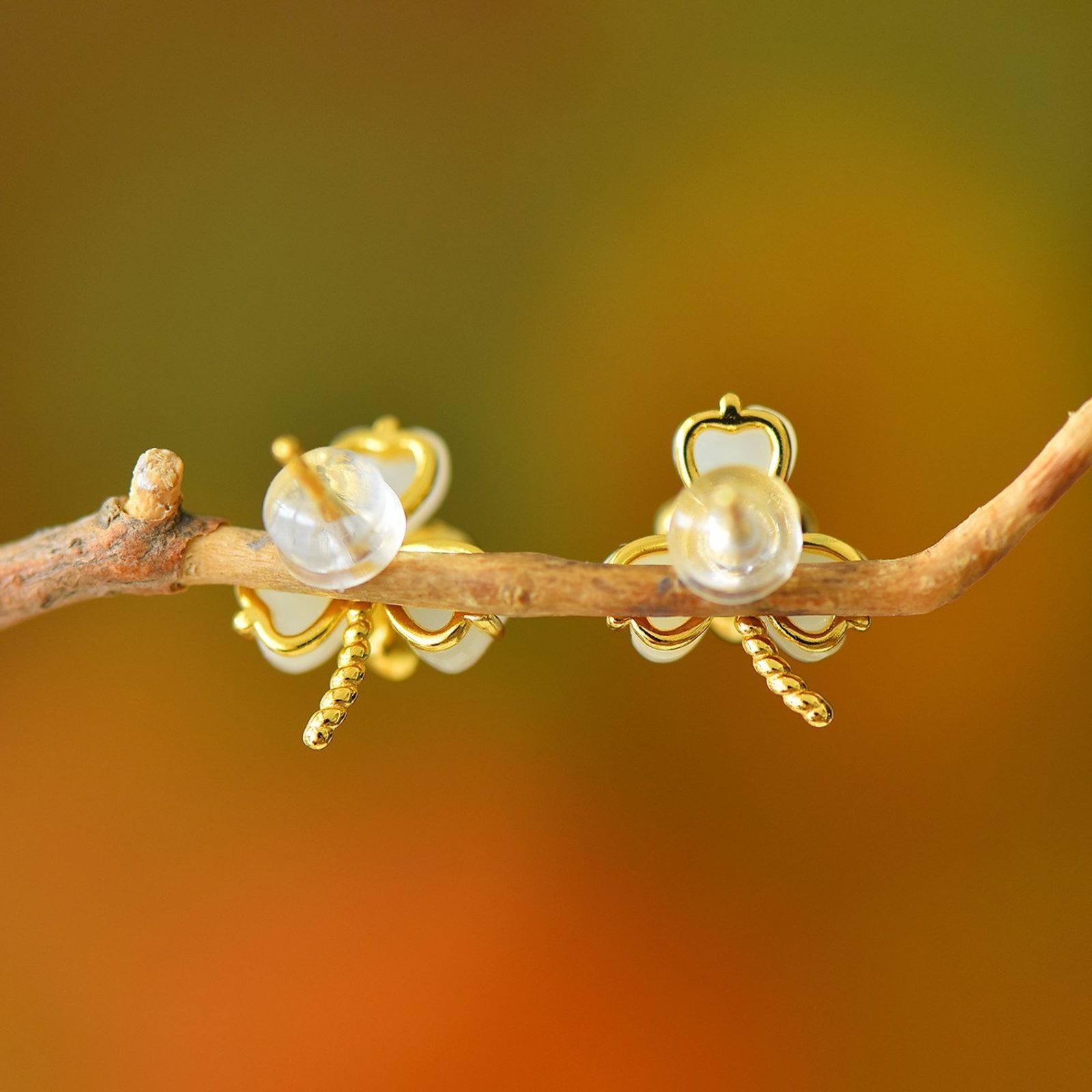A Pair of Exquisite Sterling Silver-Gold Plated Inlaid White Jade Earrings,Inlaid Pearls - 5
