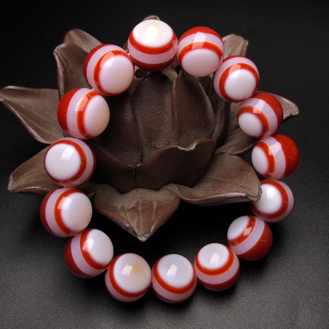 An Exquisite Agate Bracelets - 3