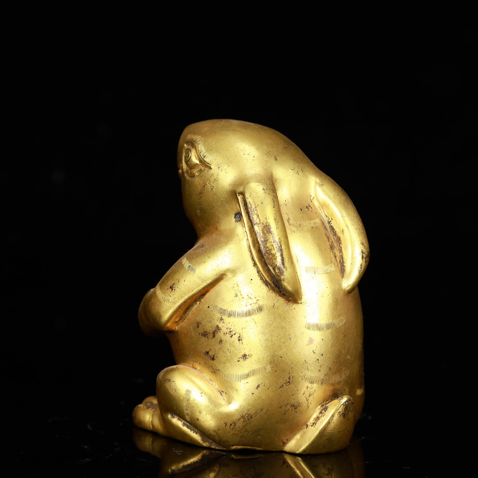 A Rare Gilt Bronze Rabbit Ornament - 6
