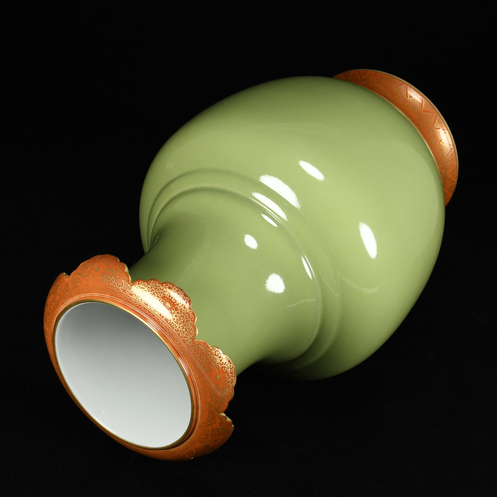 A Rare Guan yao Celadon Glazed Iron-Red Painted Gold Vase - 2