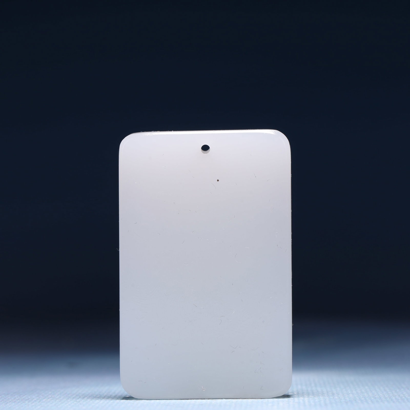 An Exquisite White Jade Statue of Avalokitesvara Pendant - 4