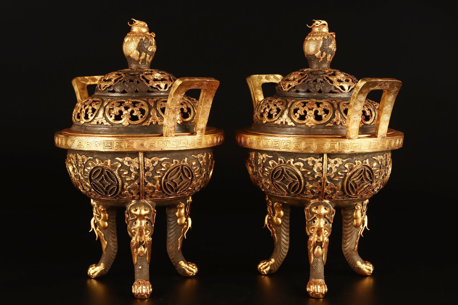 A Pair of Exquisite Gilt Bronze Double-Ears Tripod Censers - 4