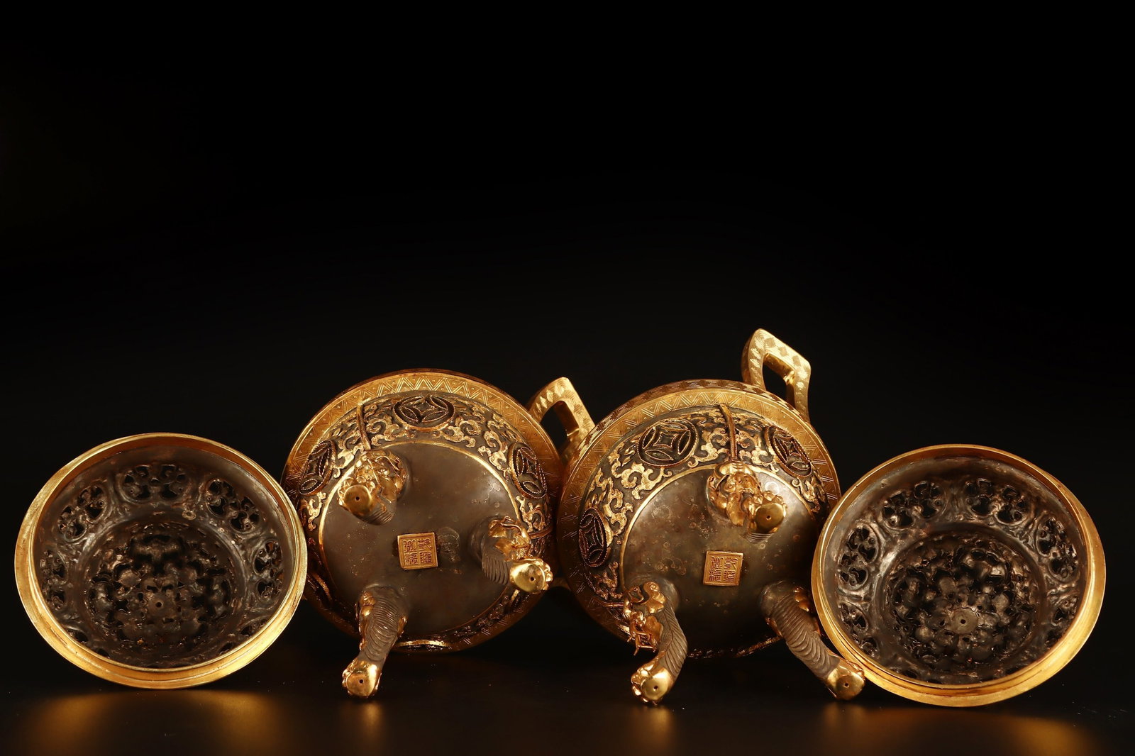 A Pair of Exquisite Gilt Bronze Double-Ears Tripod Censers - 8