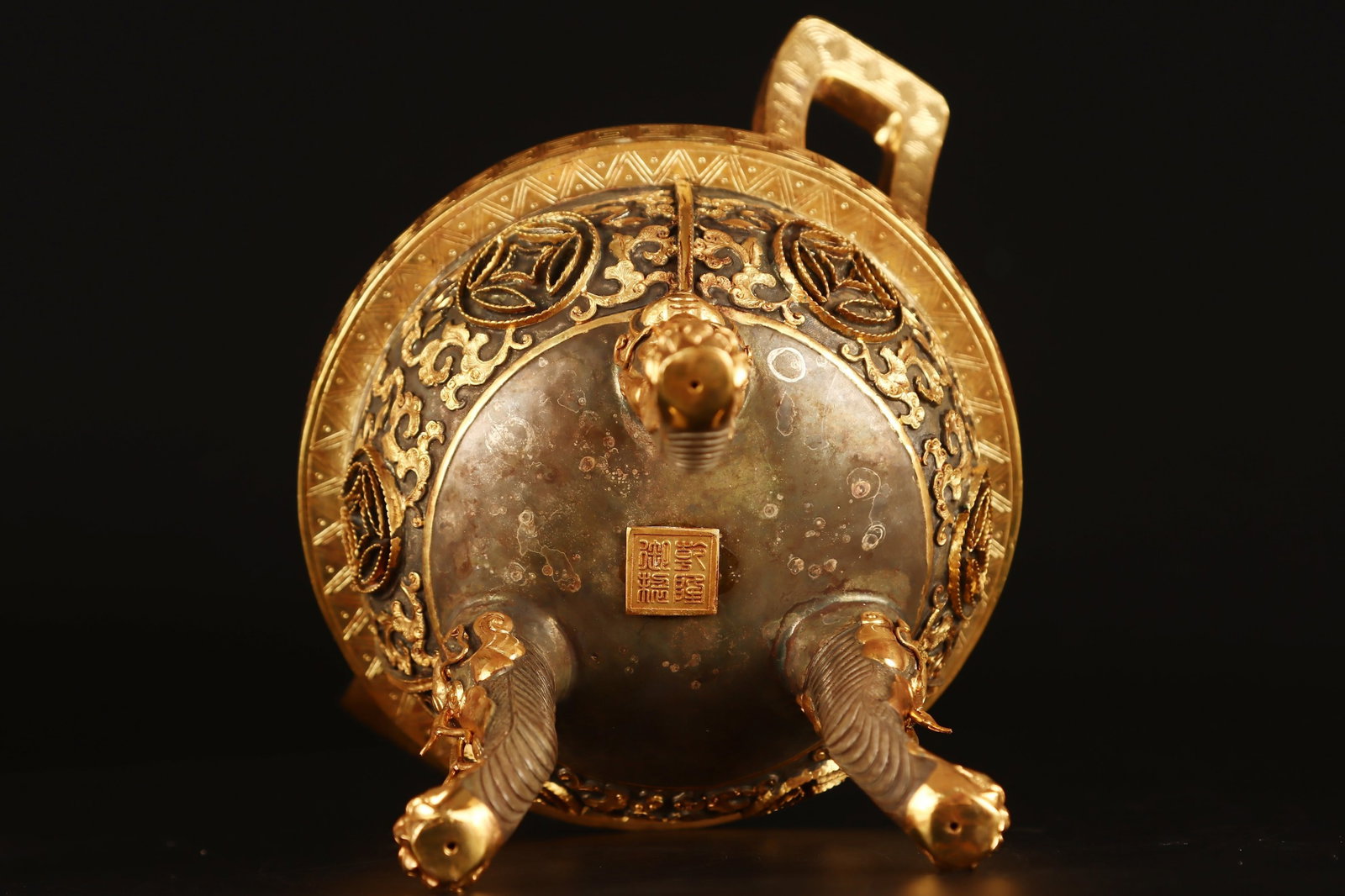 A Pair of Exquisite Gilt Bronze Double-Ears Tripod Censers - 9
