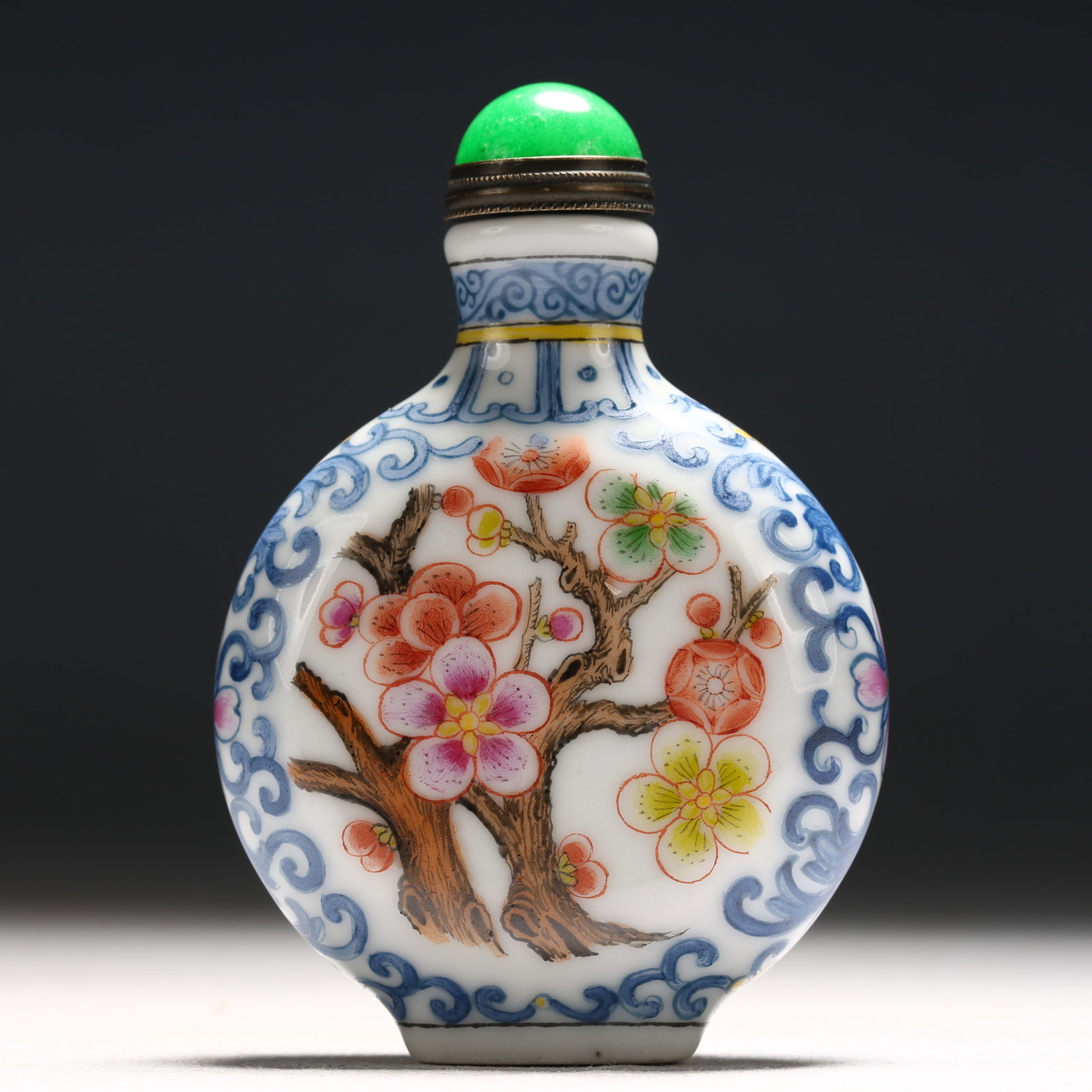 An Exquisite Enamel Flower Pattern Porcelain Snuff Bottle - 3