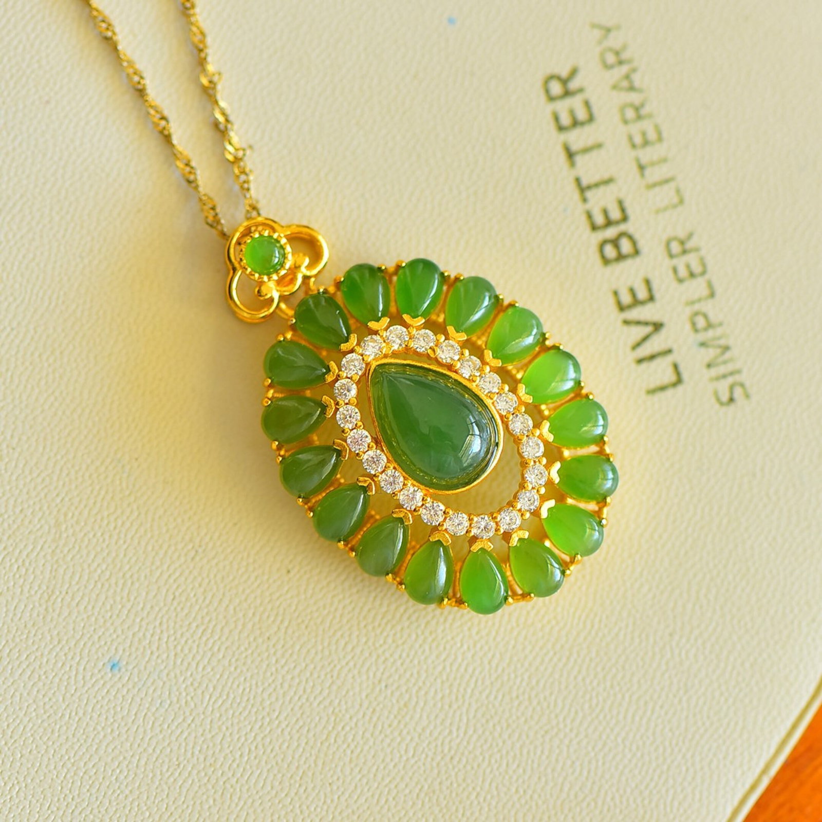 An Exquisite Sterling Silver-Gold Plated Inlaid Jasper Pendant,Inlaid Diamonds - 3