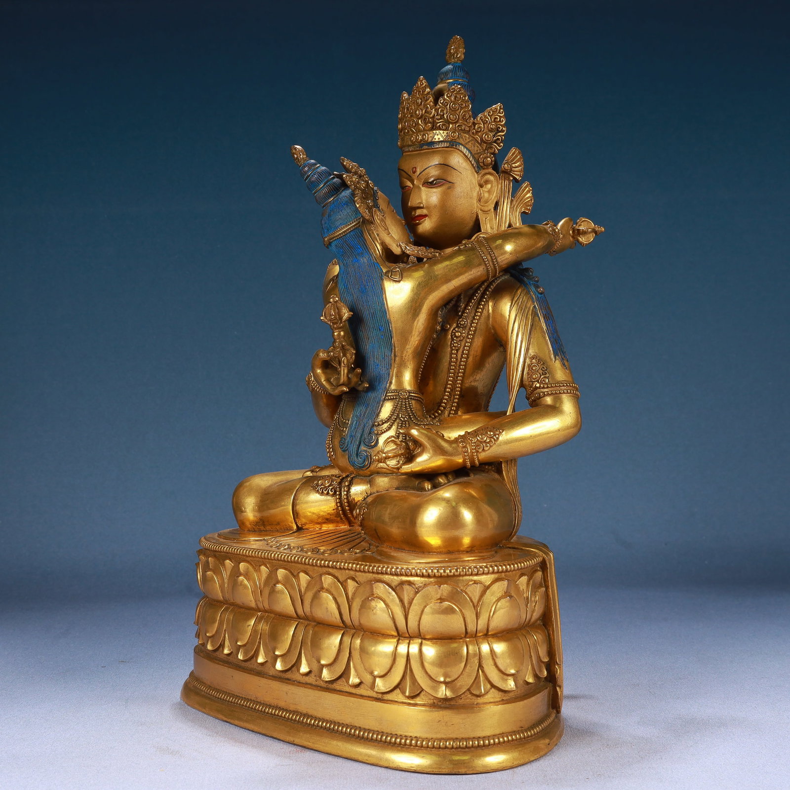 A Solemn Gilt Bronze Buddha Statue - 5