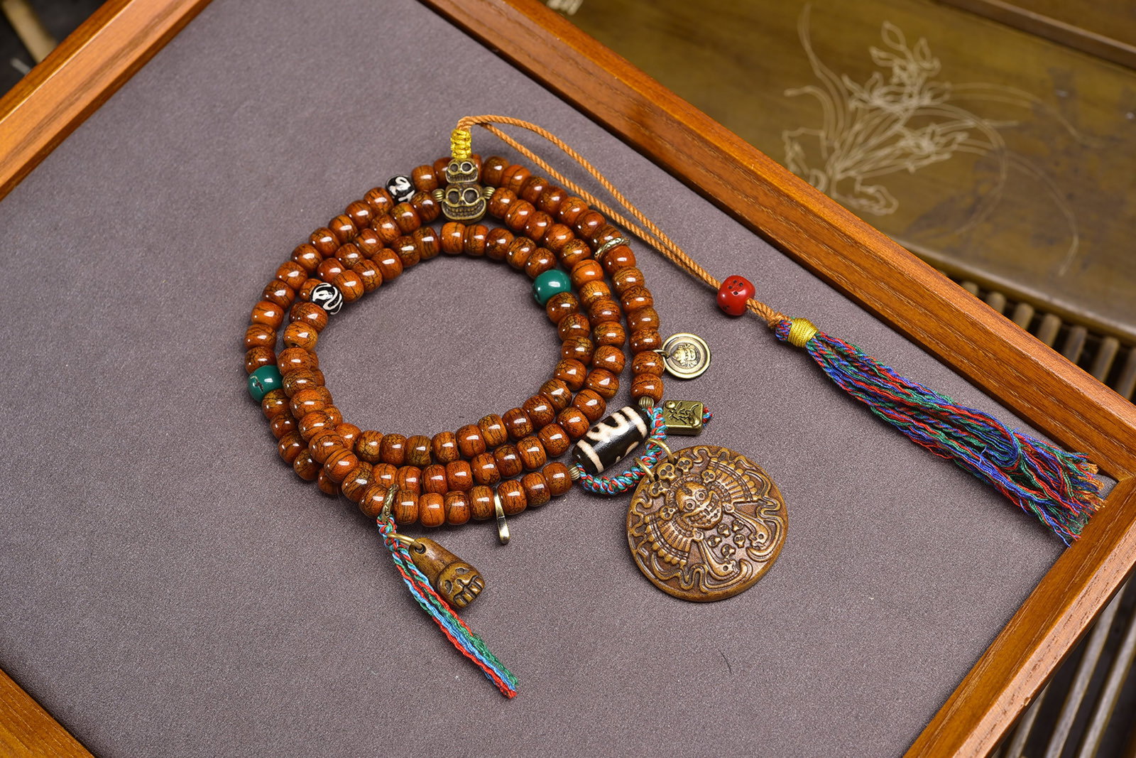 An Exquisite Pendant,With Dzi Bead - 2