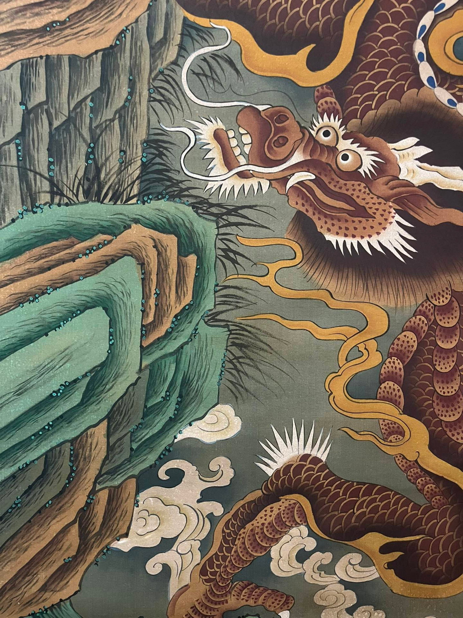 A Chinese Vertical Scroll Ink Painting of Dragon on Silk,Chen Rong - 5