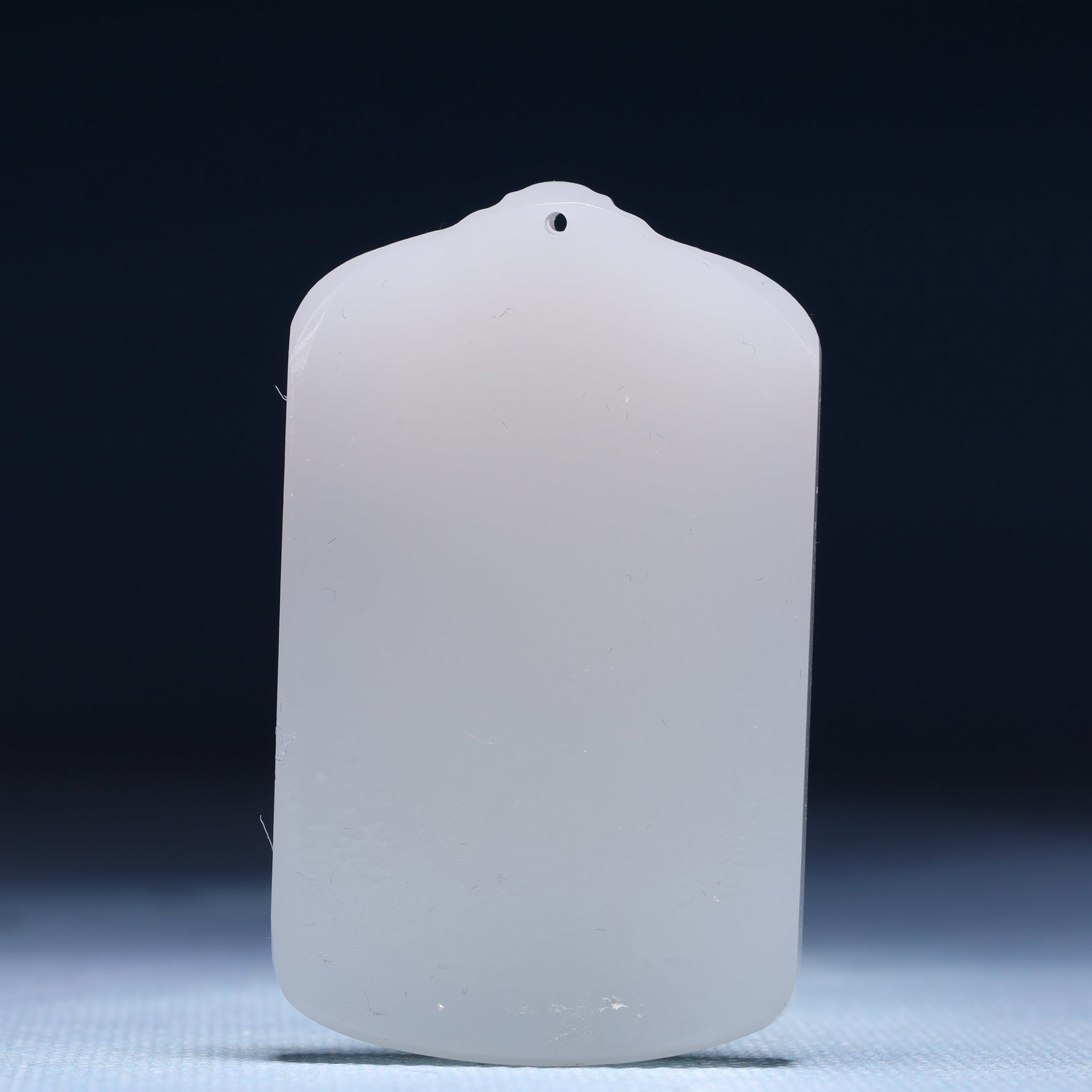 An Exquisite White Jade Flower and Butterfly Pattern Pendant - 4