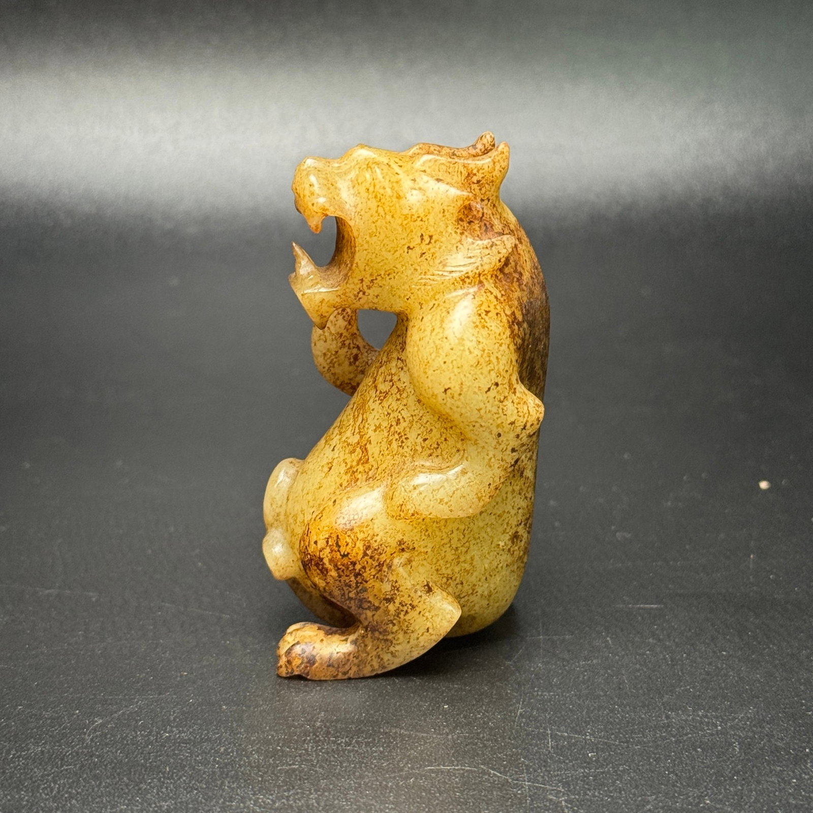 An Exquisite White Jade Auspicious Beast Hand Piece - 3