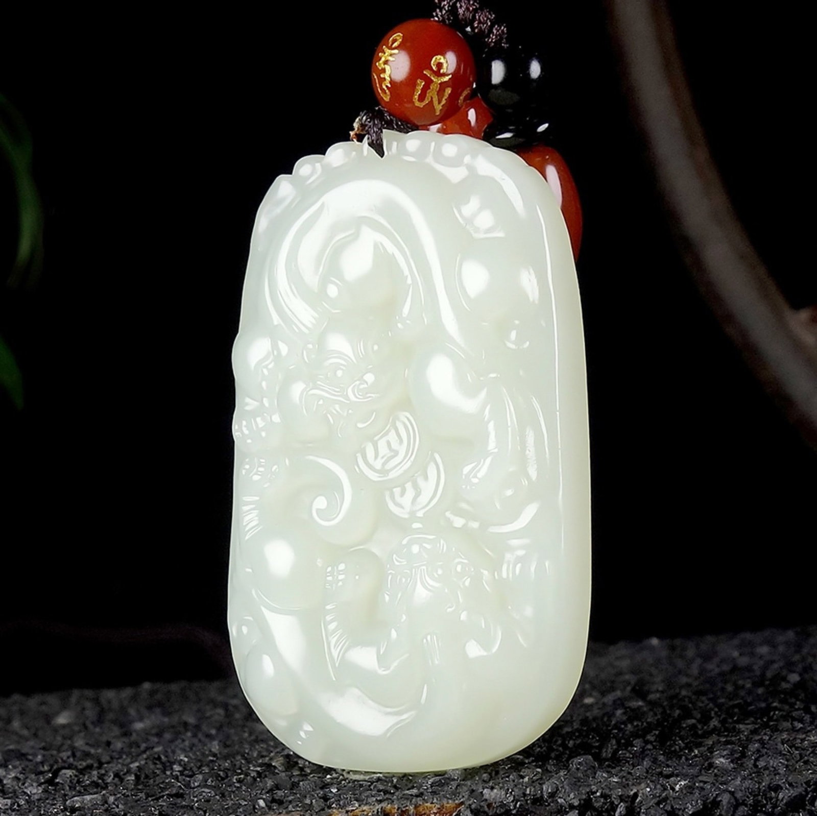An Exquisite White Jade Auspicious Beast Pendant - 2