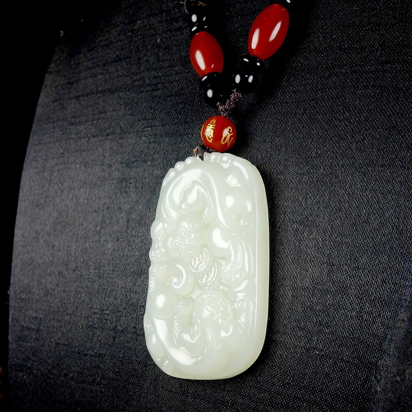 An Exquisite White Jade Auspicious Beast Pendant - 5