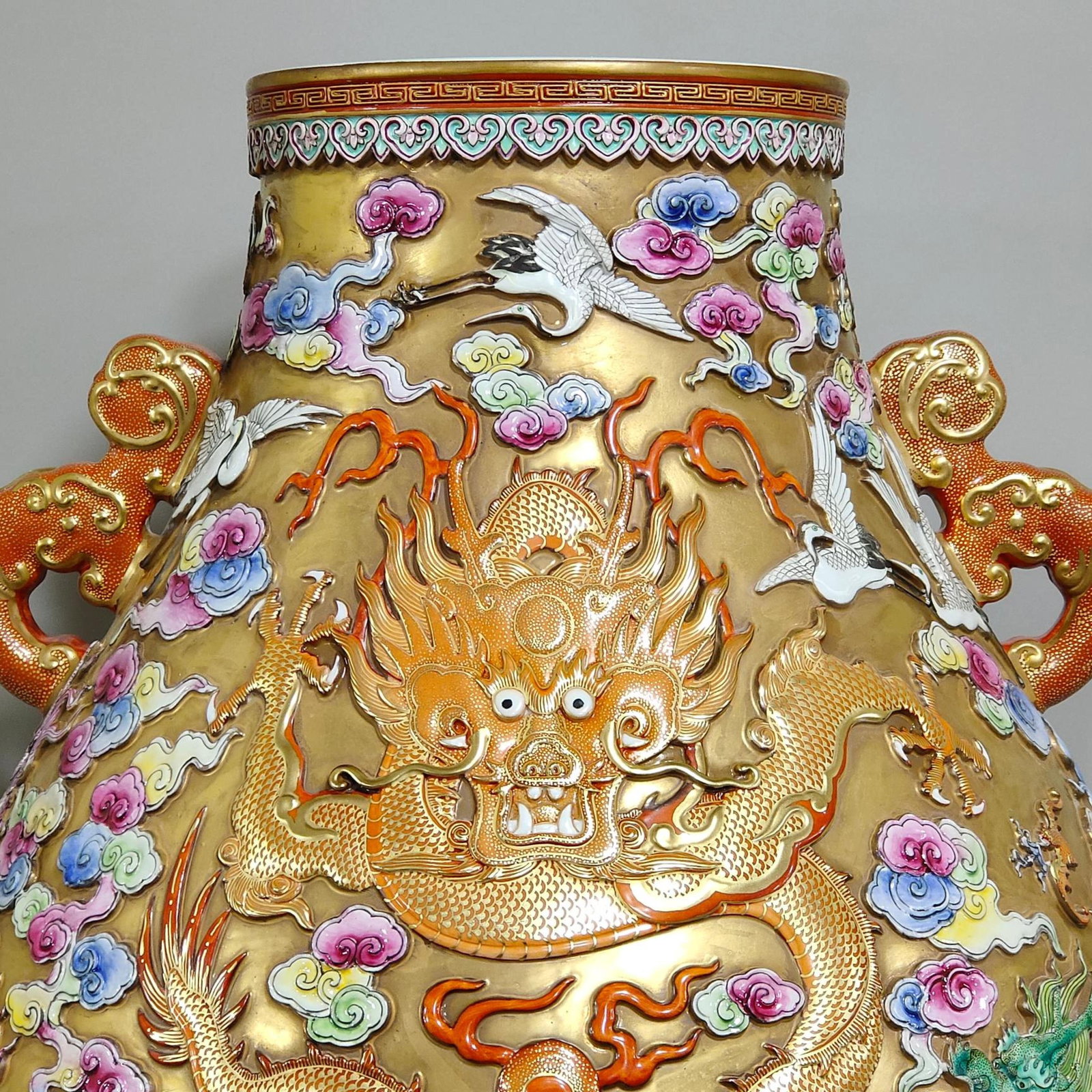 A Huge Gold Ground Famille-Rose Kylin Auspicious Cloud and Dragon Pattern Double-Ears Vase - 4