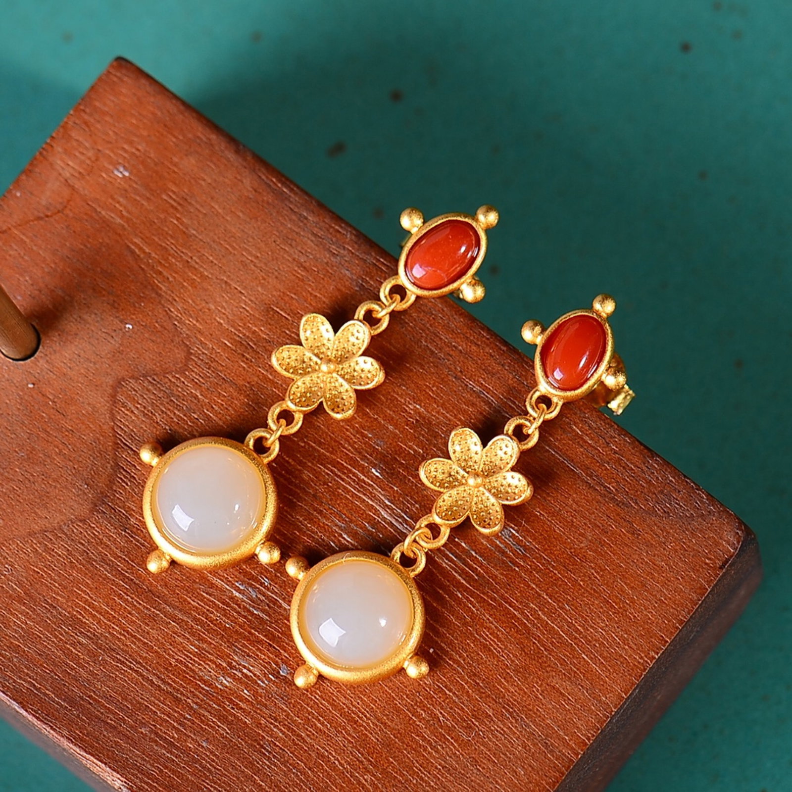A Pair of Exquisite Sterling Silver-Gold Plated Inlaid White Jade Earrings,Inlaid Gems - 3