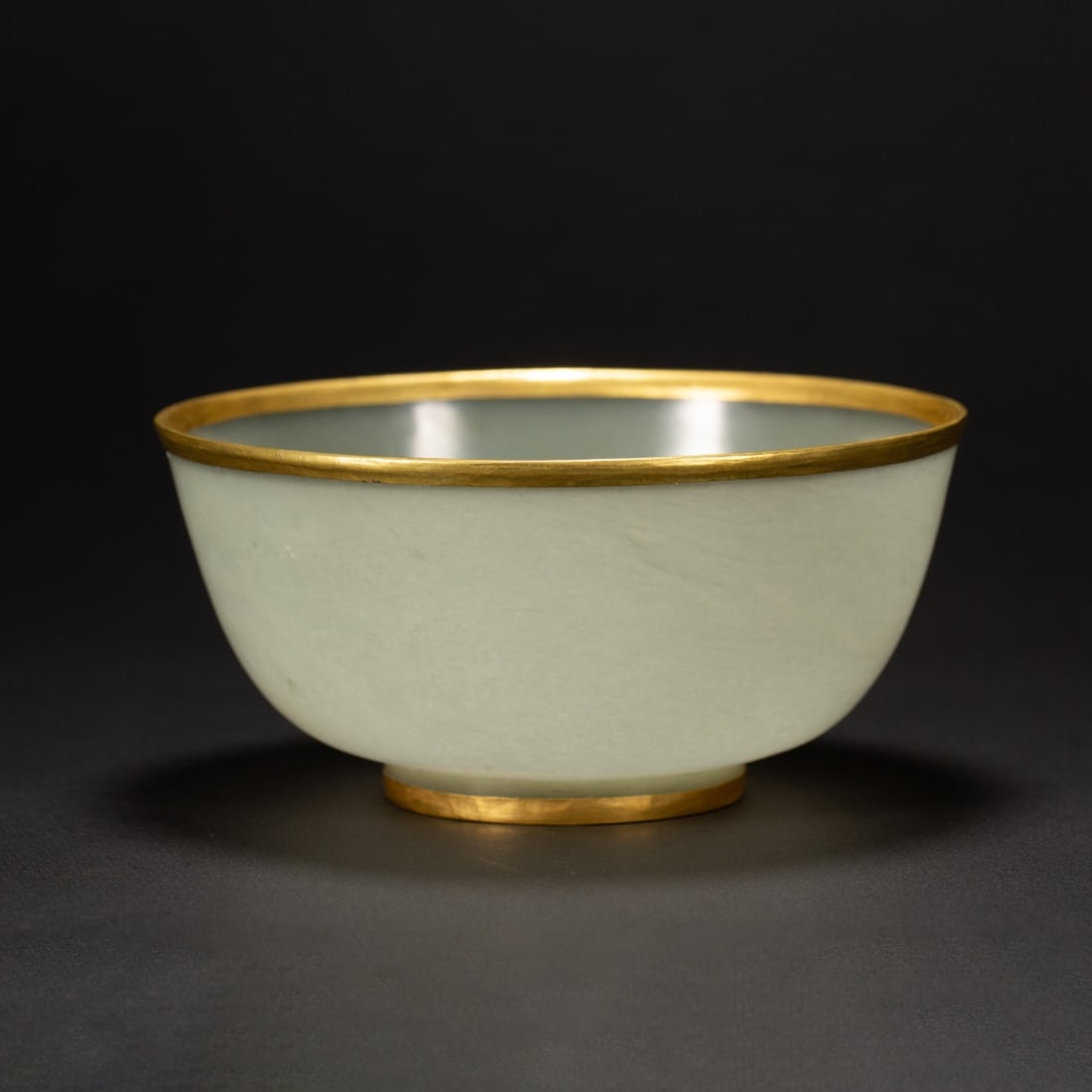A Exquisite Hotan Jade Gold-Covered Bowl: A Exquisite Hotan Jade Gold-Covered Bowl,Qing Dynasty, China,Size:5.5inx5.5in,Height:2.6in,Weight:180g 和田玉包金碗,中国清代