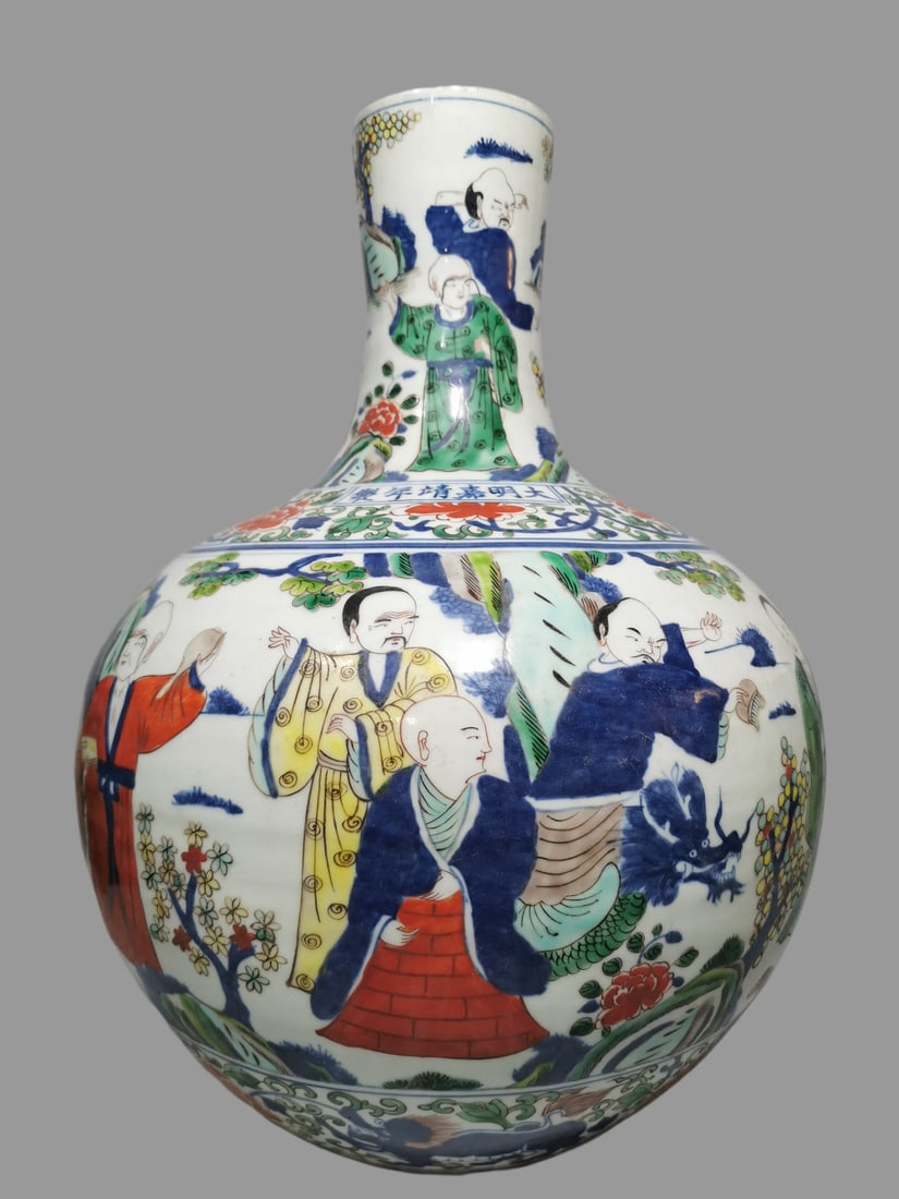 A Exquisite Doucai Figures Pattern Vase (1 of 8)