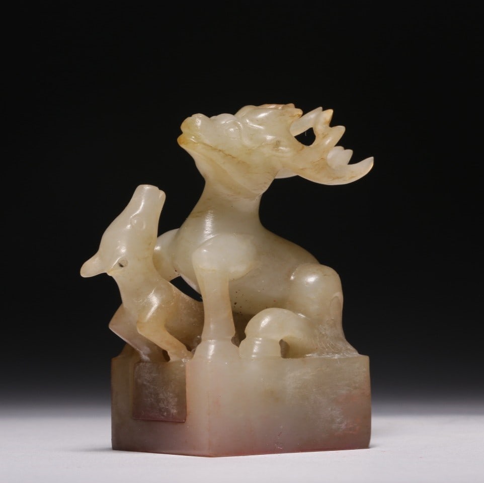 A Exquisite Hotan White Jade Sheep Seal: A Exquisite Hotan White Jade Sheep Seal,Qing Dynasty, China,Size:1.2inx0.9inx2in,Weight:51.5g 和田白玉羊印章,中国清代