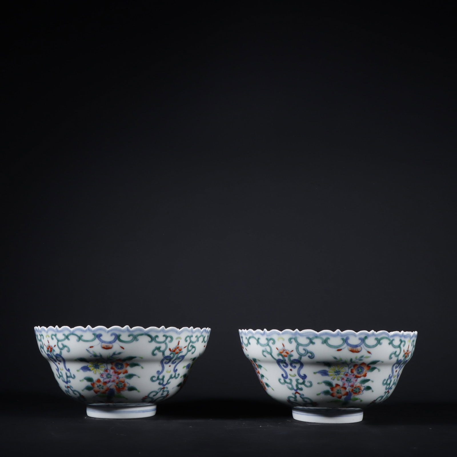 A pair of Exquisite Doucai Flower Pattern Bowl: A pair of Exquisite Doucai Flower Pattern Bowl,Ming Dynasty, China,Chenghua Six-character Mark,Size:3.1inx6.4in