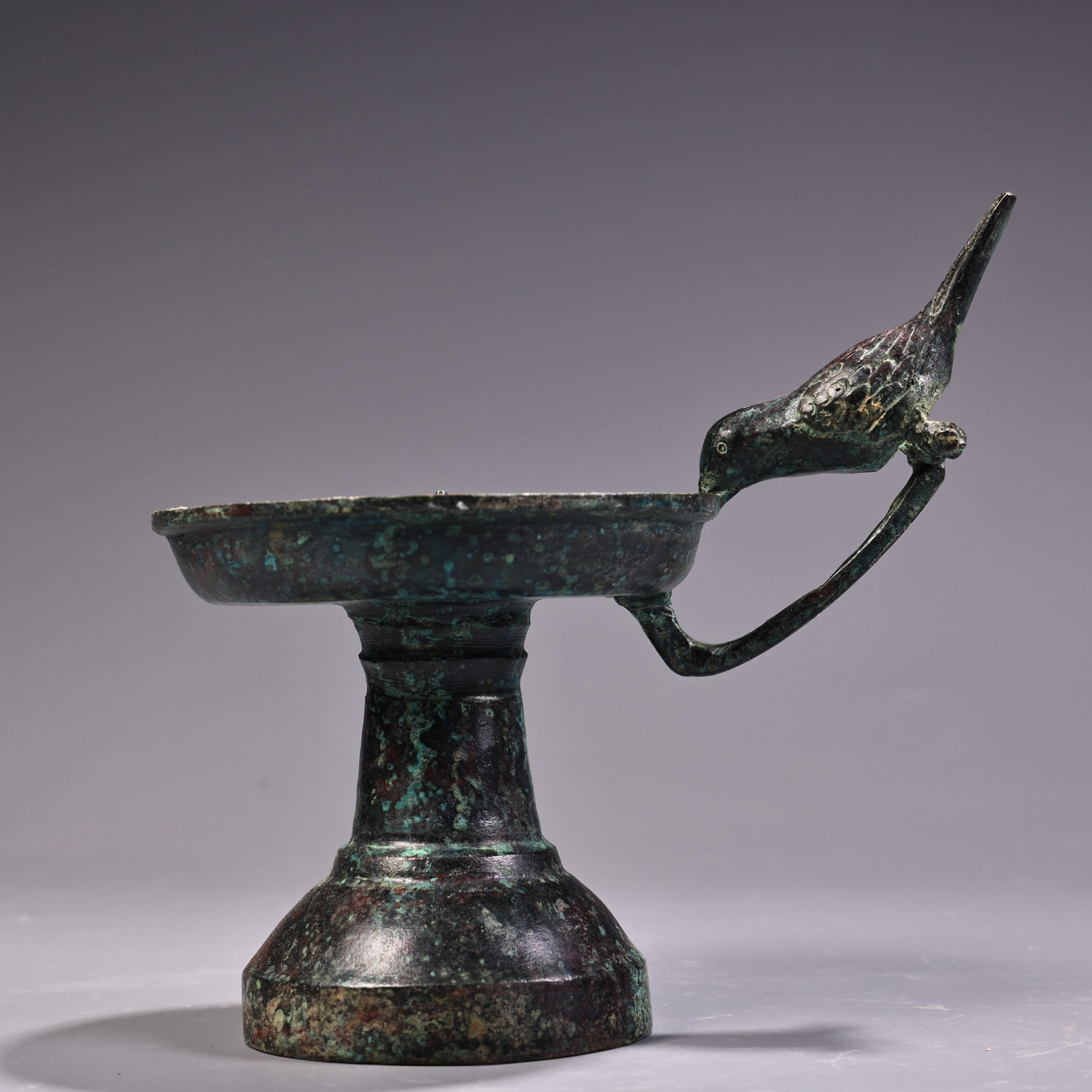 A Exquisite Bronze Bird Oil Lamp: A Exquisite Bronze Bird Oil Lamp,Ancient Time, China,Size:5.5inx6.3in ,Weight:400g 青铜鸟油灯,远古时期