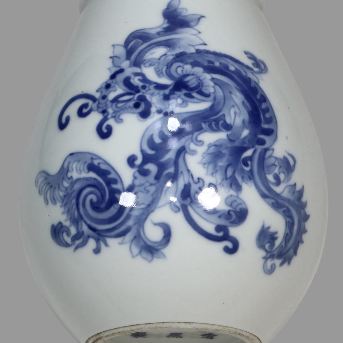 A Exquisite Blue and White Phoenix Pattern Vase - 7