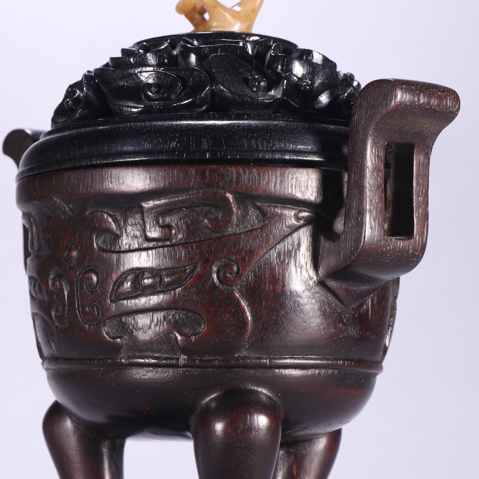A Exquisite Eaglewood Beast-Face Pattern Censer - 3