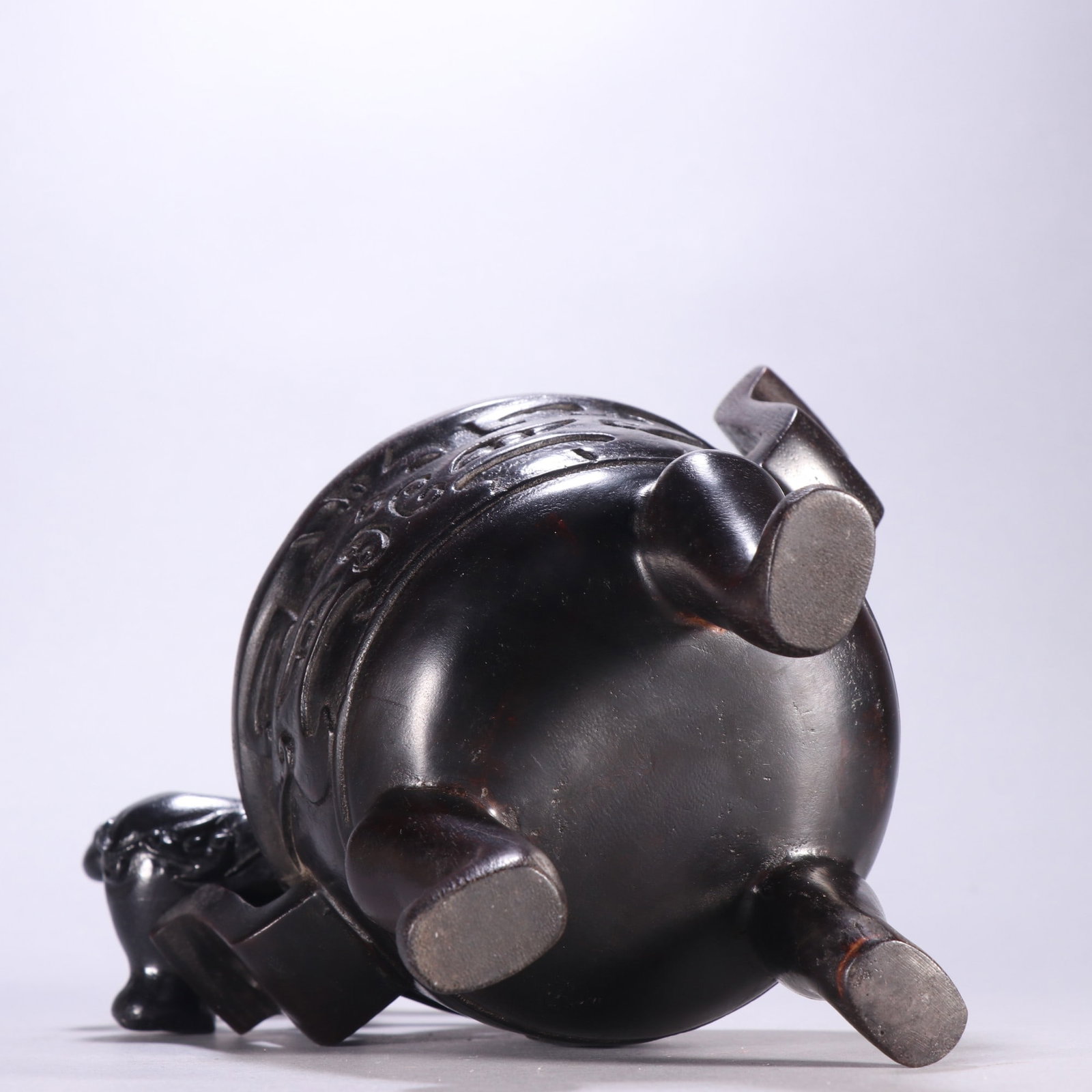 A Exquisite Eaglewood Beast-Face Pattern Censer - 9
