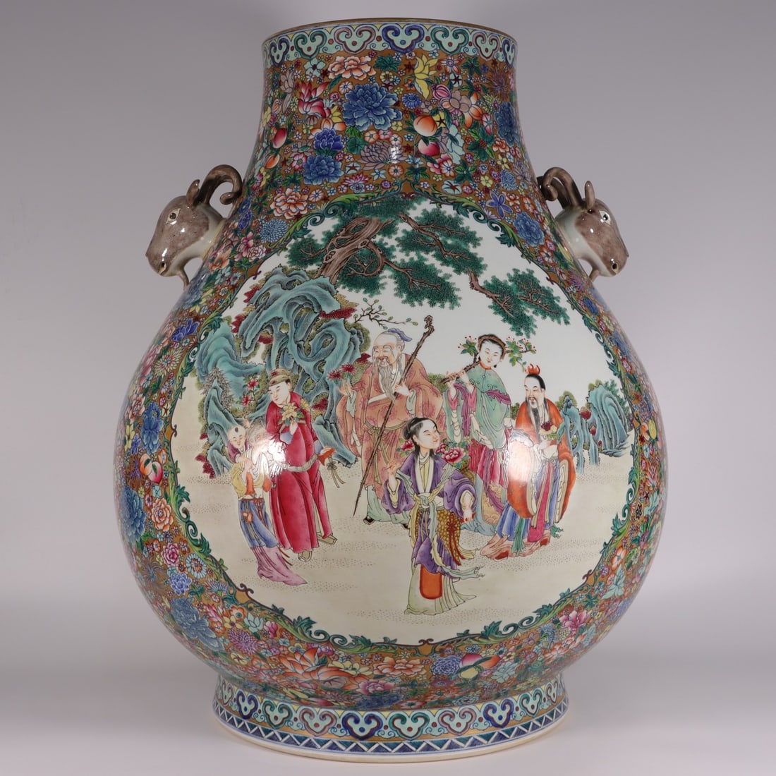 A Exquisite Doucai Figures Pattern Sheep Head Vase: A Exquisite Doucai Figures Pattern Sheep Head Vase,Qing Dynasty, China,Qianlong Six-character Mark,Size:24.8inx9.4inx20.5inx13.4in 斗彩人物纹羊头瓶,