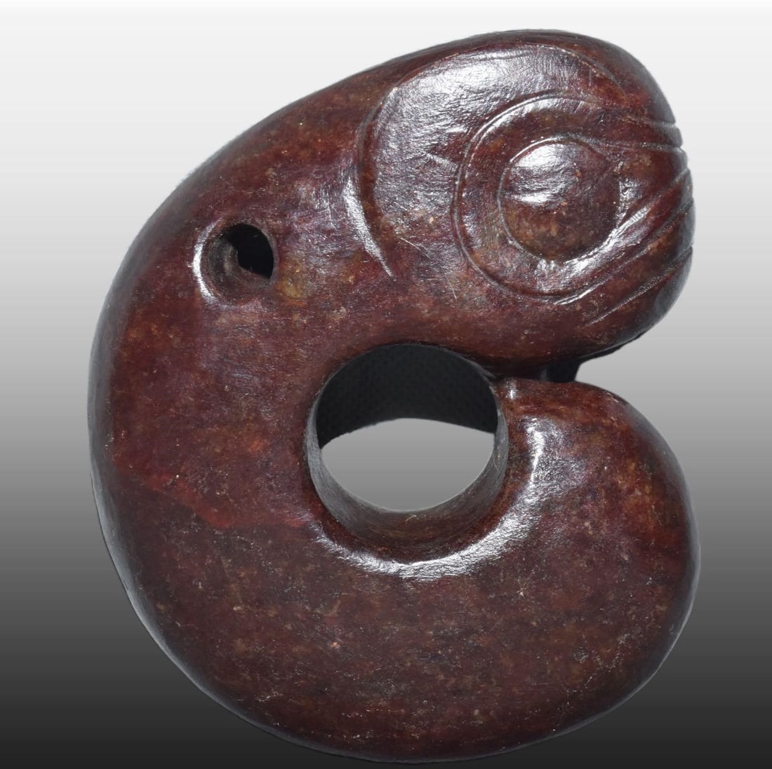 A Exquisite Gaogu Jade Pig Dragon: A Exquisite Gaogu Jade Pig Dragon,Ancient Time, China,Size:5.1inx3.7in,Weight:700g 高古玉猪龙,远古时期