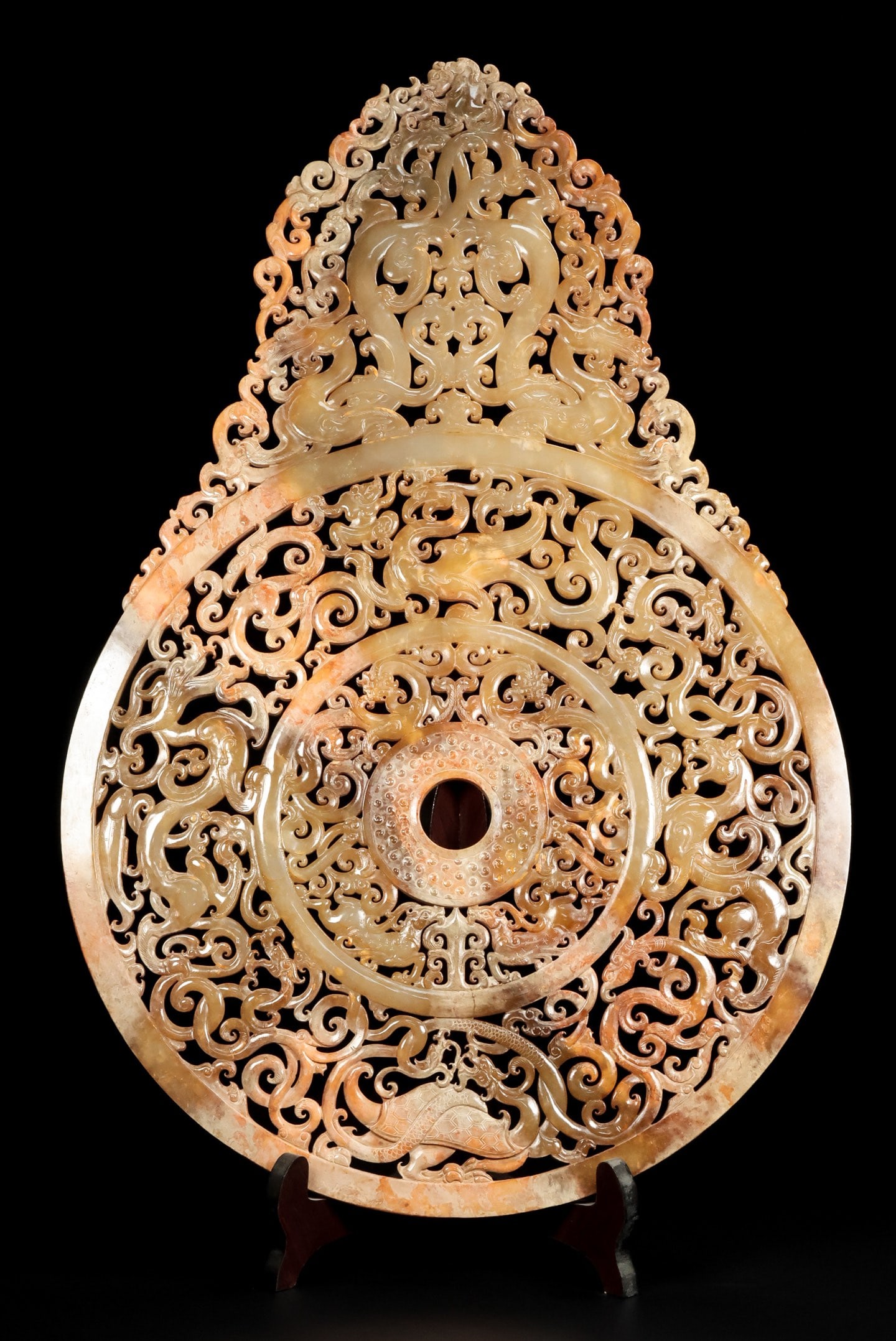 A Exquisite Hotan Jade Dragon Pattern Jade Bi (1 of 10)