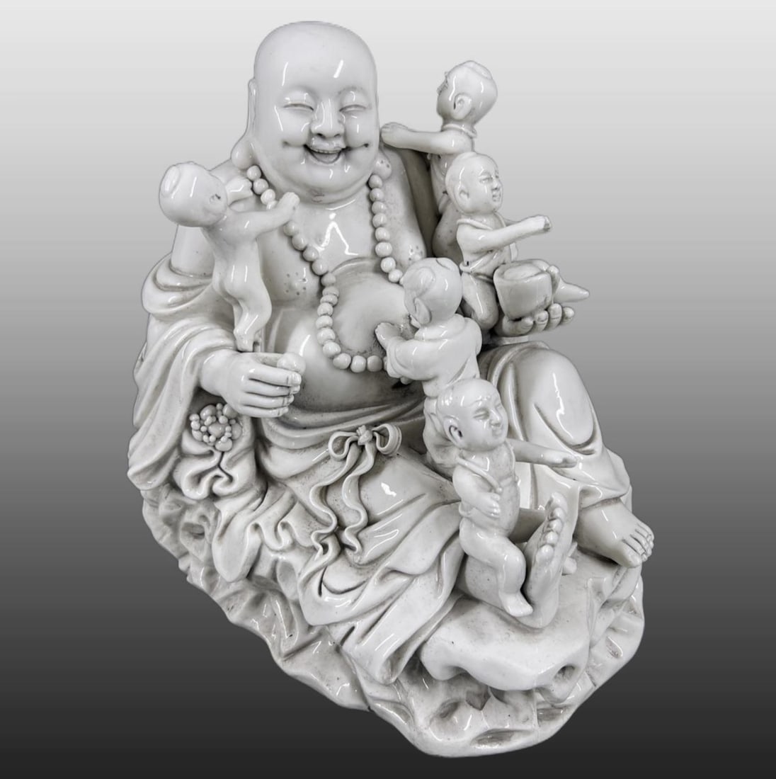 A Exquisite Blance-De-Chine Buddha statue Ornament: A Exquisite Blance-De-Chine Buddha statue Ornament,Ming Dynasty, China,With Mark,Size:9.8inx9.4in
