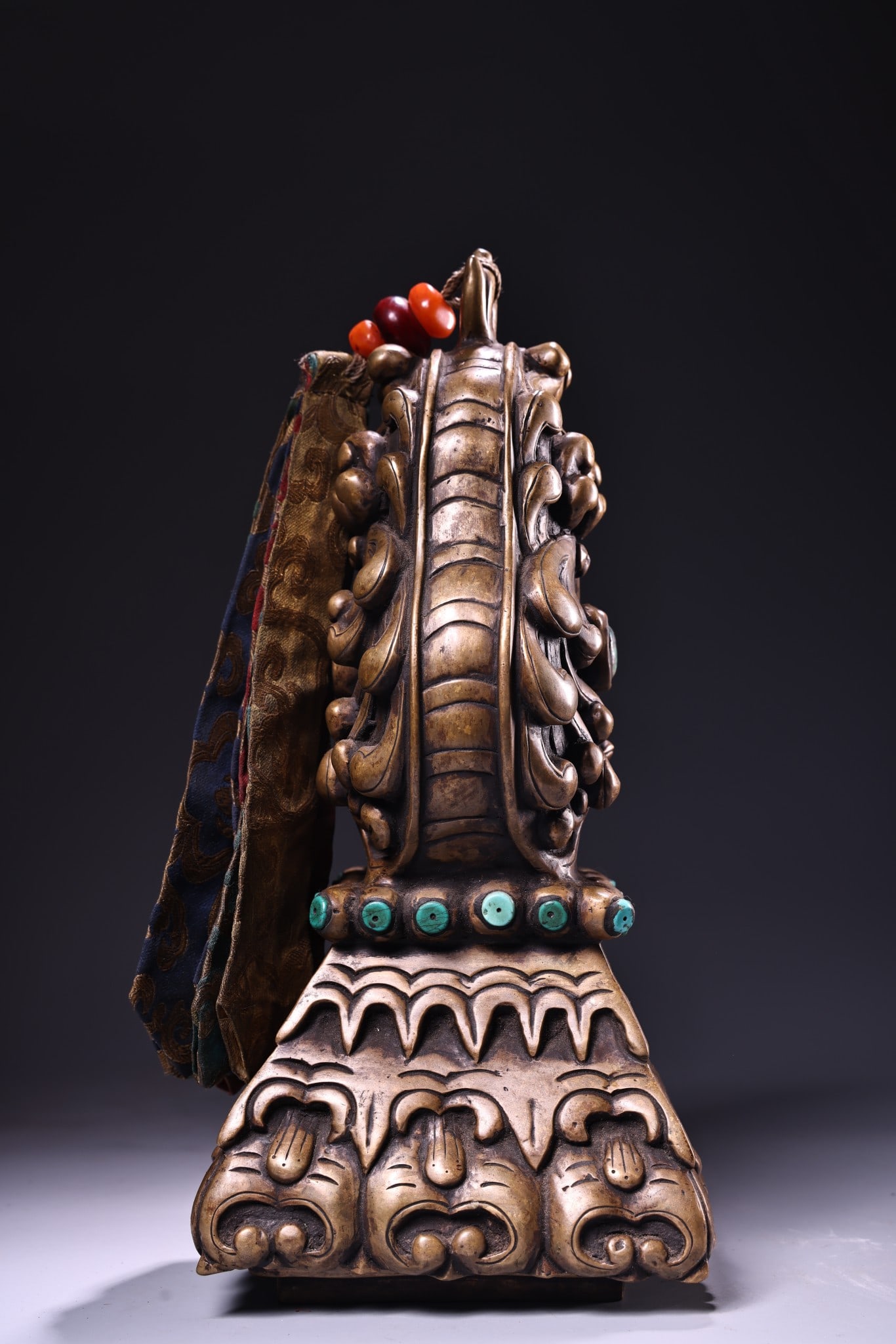 A Exquisite Coppery Seal - 6